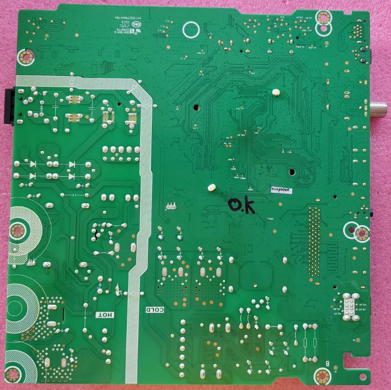 เมนบอร์ดทีวี ไฮเซน Hisense ของแท้มือสองถอดจากเครื่อง รุ่น50A6500K พาสบอร์ด RSAG7.820.11980/ROH