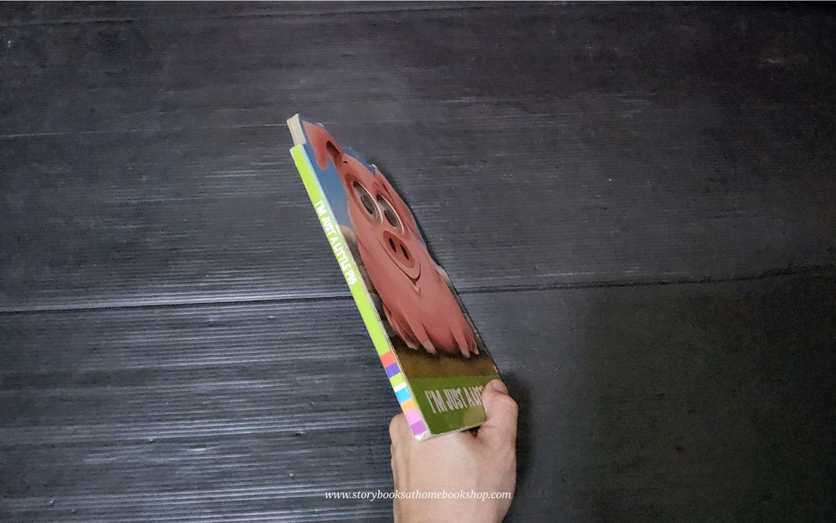 BOARD BOOK** 🍅🍓I'M JUST A LITTLE PIG