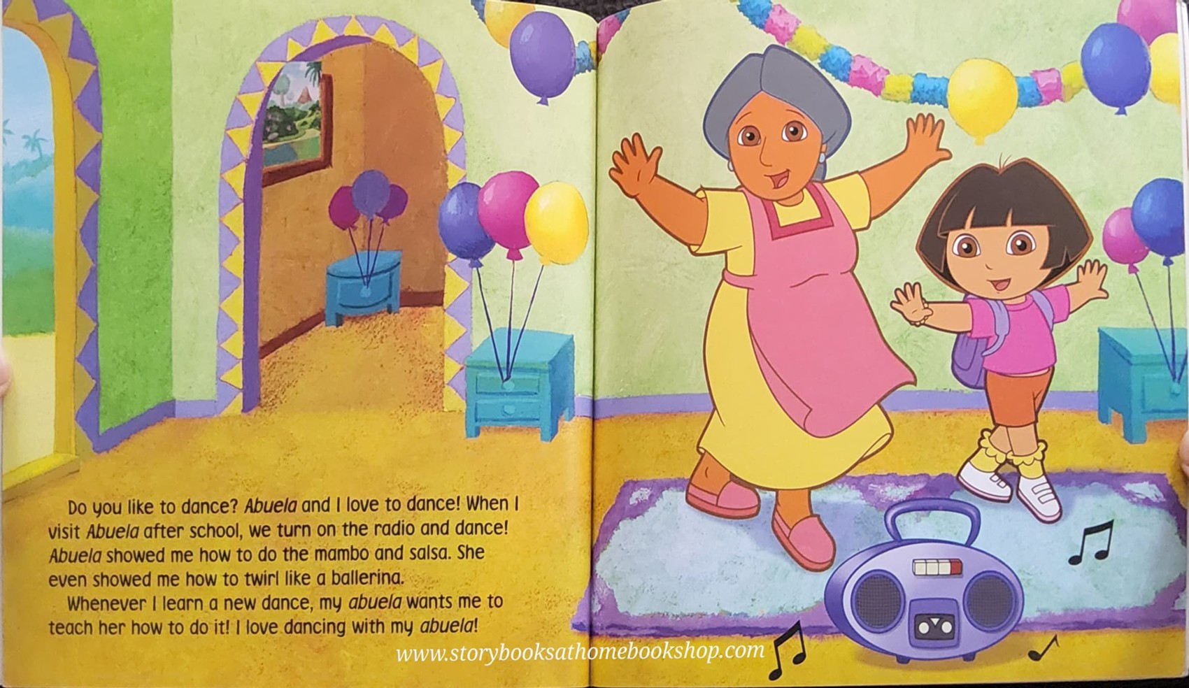 หนังสือนิทานปกอ่อน** 🍅🍓DORA THE EXPLORER:DORA LOVES HER GRANDMA!