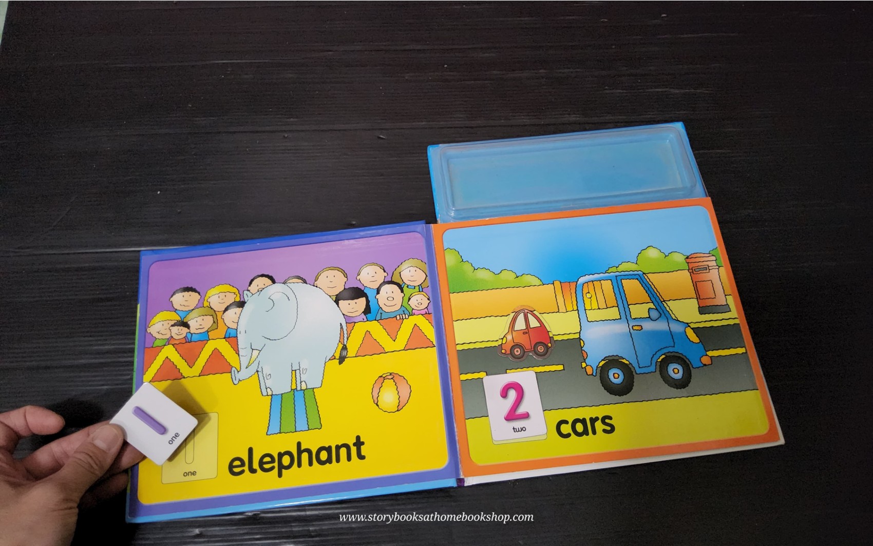 MAGNETIC PLAY&LEARN BOARD BOOK** ð
COUNTING