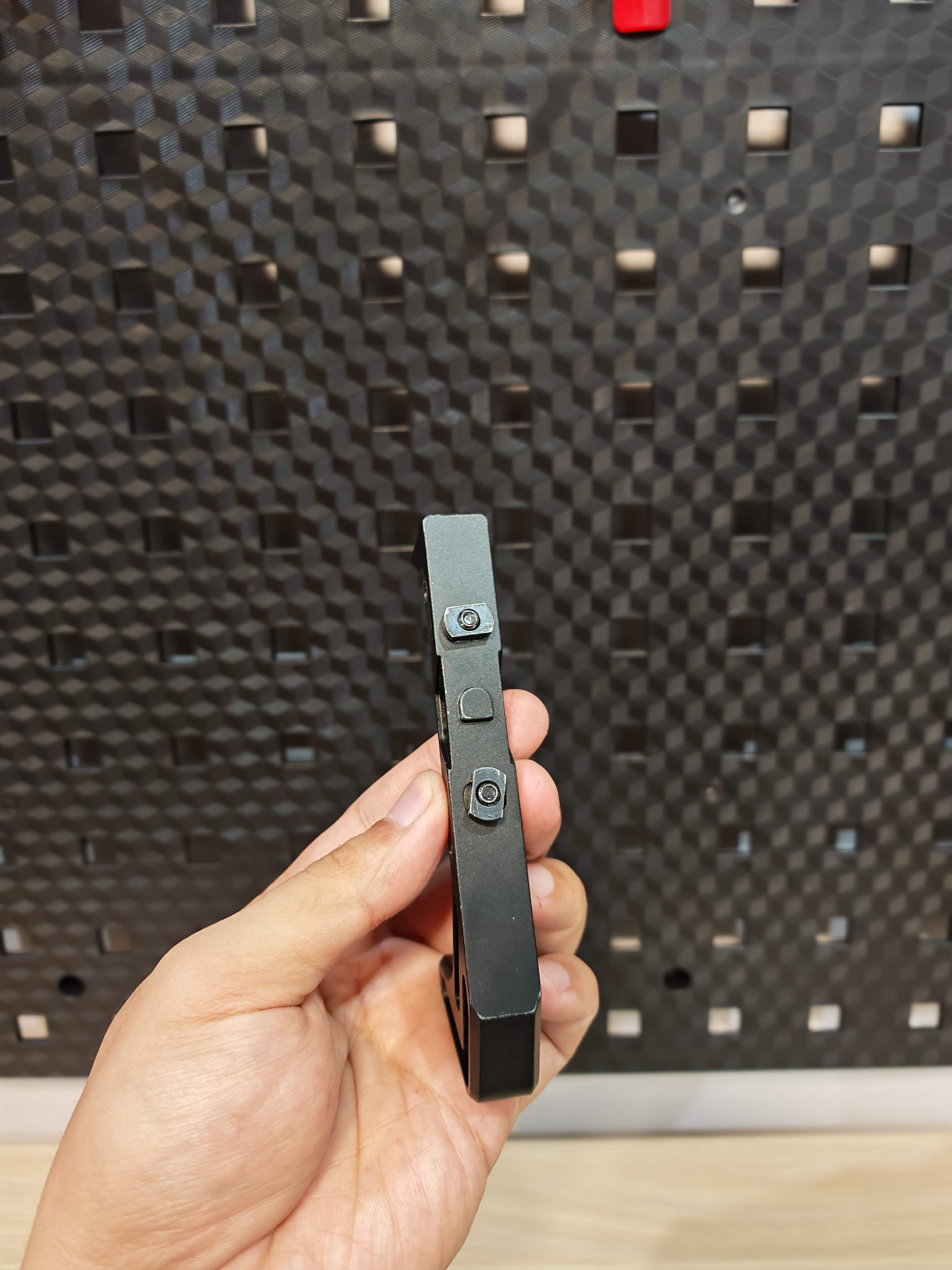 กริ๊ปมือหน้า กริปมือ Tyrant งาน CNC ใช้ได้กับชุดหน้าระบบราง M-Lock และ Keymod