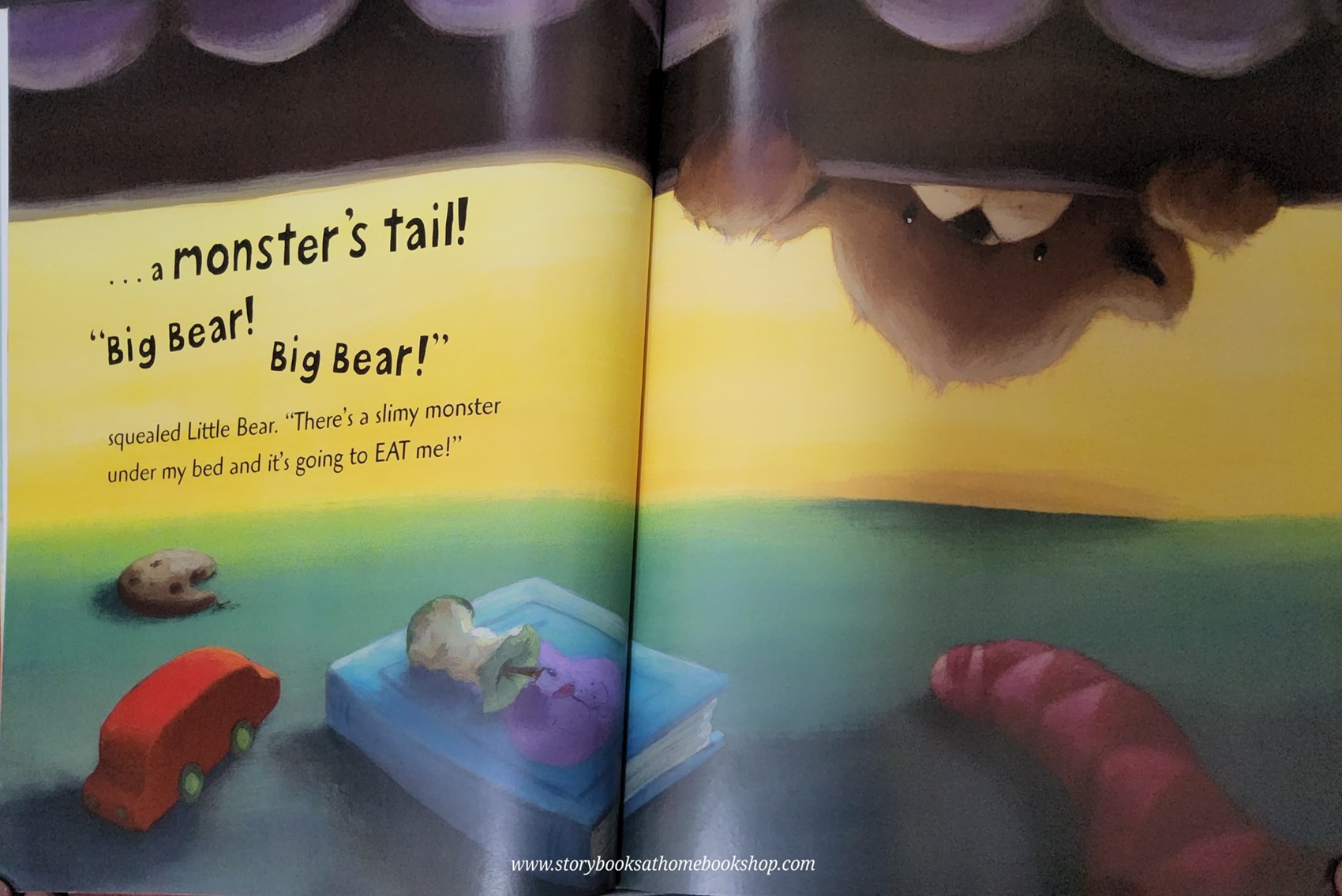 หนังสือนิทานปกอ่อน ** 🍅🍓THERE'S NO SUCH THING AS MONSTERS!