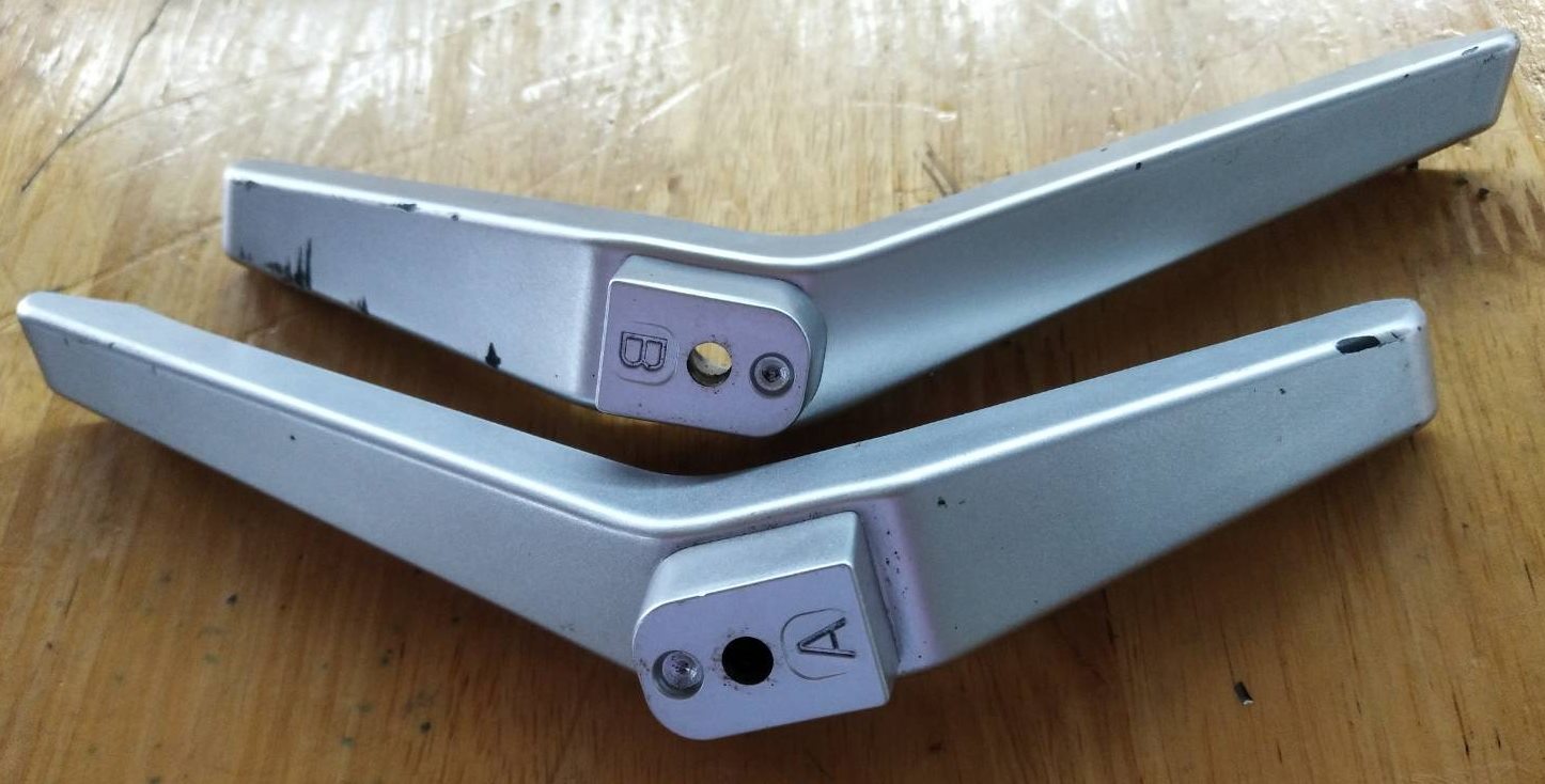 ขาตั้งทีวีสกายเวิส(Skyworth) ของแท้ถอดจากเครื่องรุ่น32E3100 :32E200A :32E2000