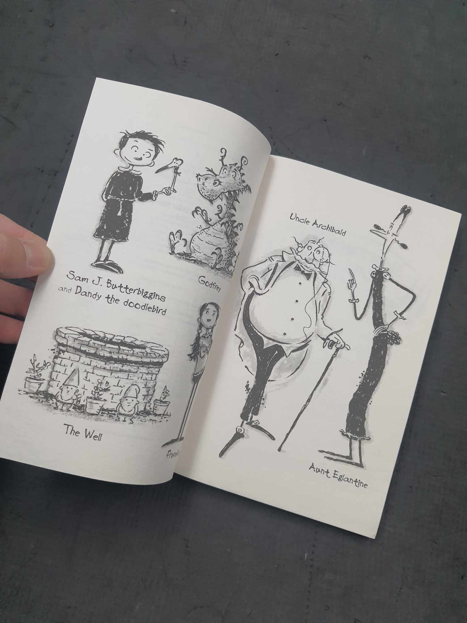 วรรณกรรมเยาวชน** **หนังสือนิทานปกอ่อน** 🍅🍓KNIGHT IN TRAINING DRAGONS CAN'T SWIM BY VIVIAN FRENCH AND DAVID MELLING