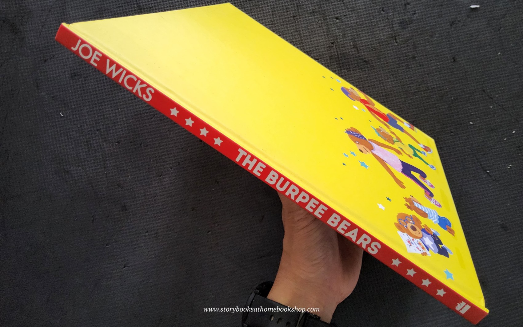 หนังสือนิทานปกแข็ง** 🍓🍓JOE WICKS THE BURPEE BEARS