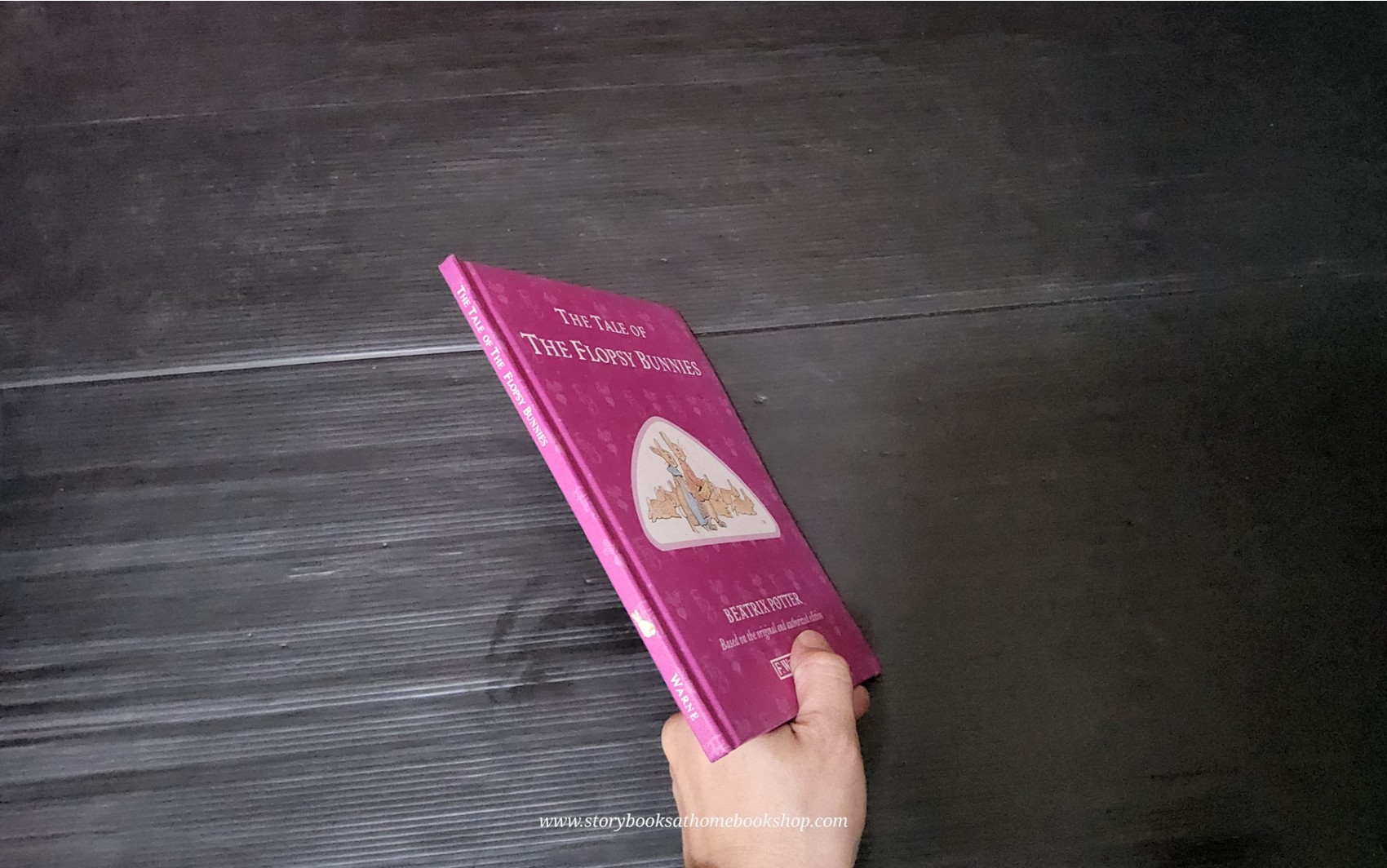 หนังสือนิทานปกแข็ง** 🍅🍓THE TALE OF THE FLOPSY BUNNIES BY BEATRIX POTTER