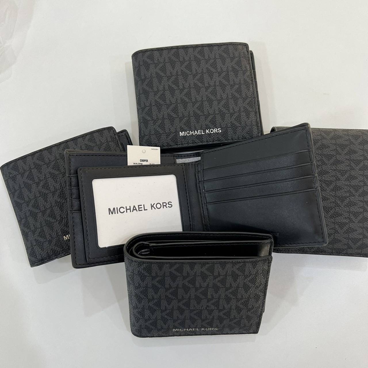 NEW MICHEAL KORS COOPER BILLFOLD WALLET WITH PASSCASE มีไส้