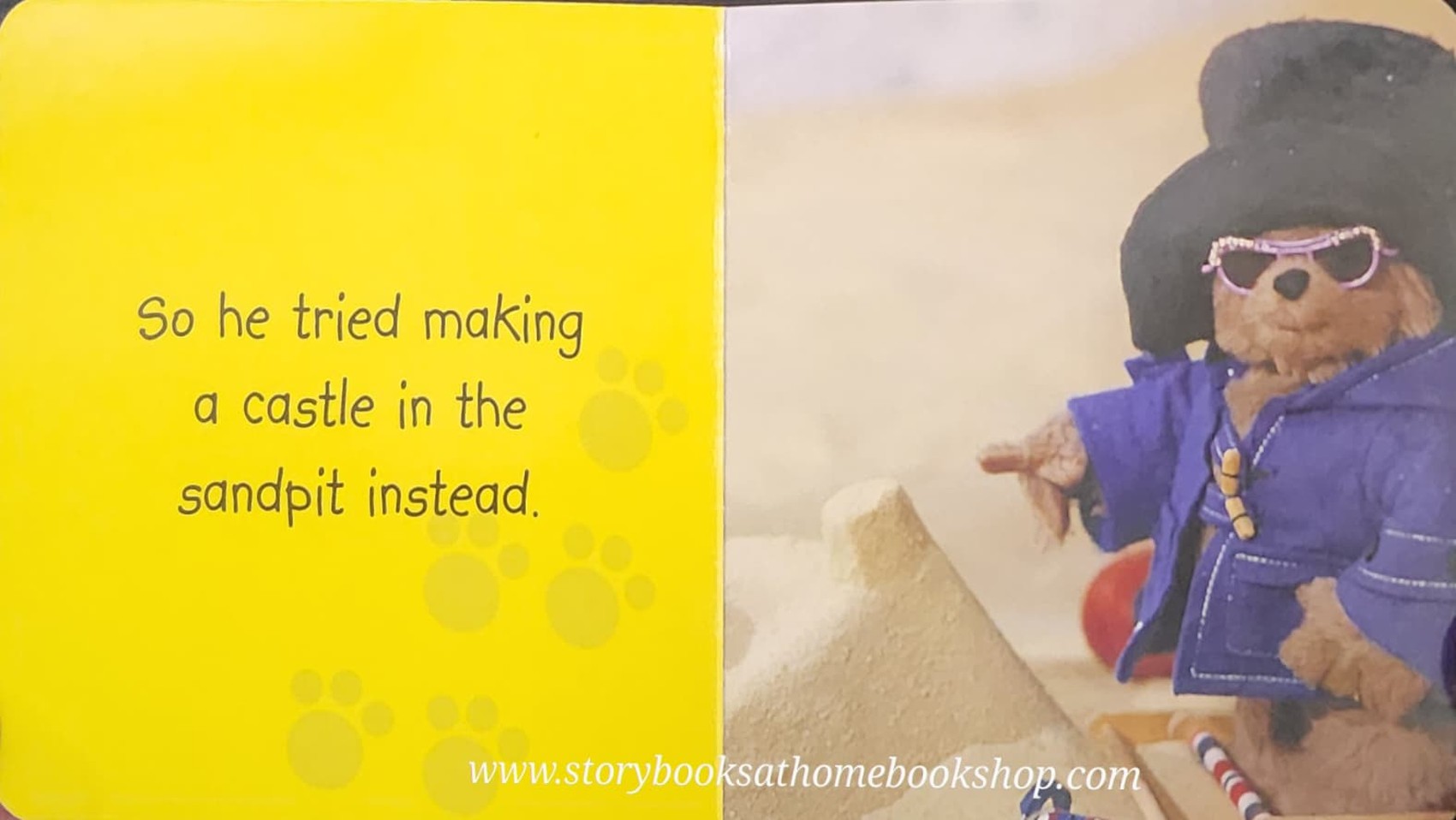 BOARD BOOK ** ð
ð
PADDINGTON AT THE SEASIDE BY MICHAEL BOND