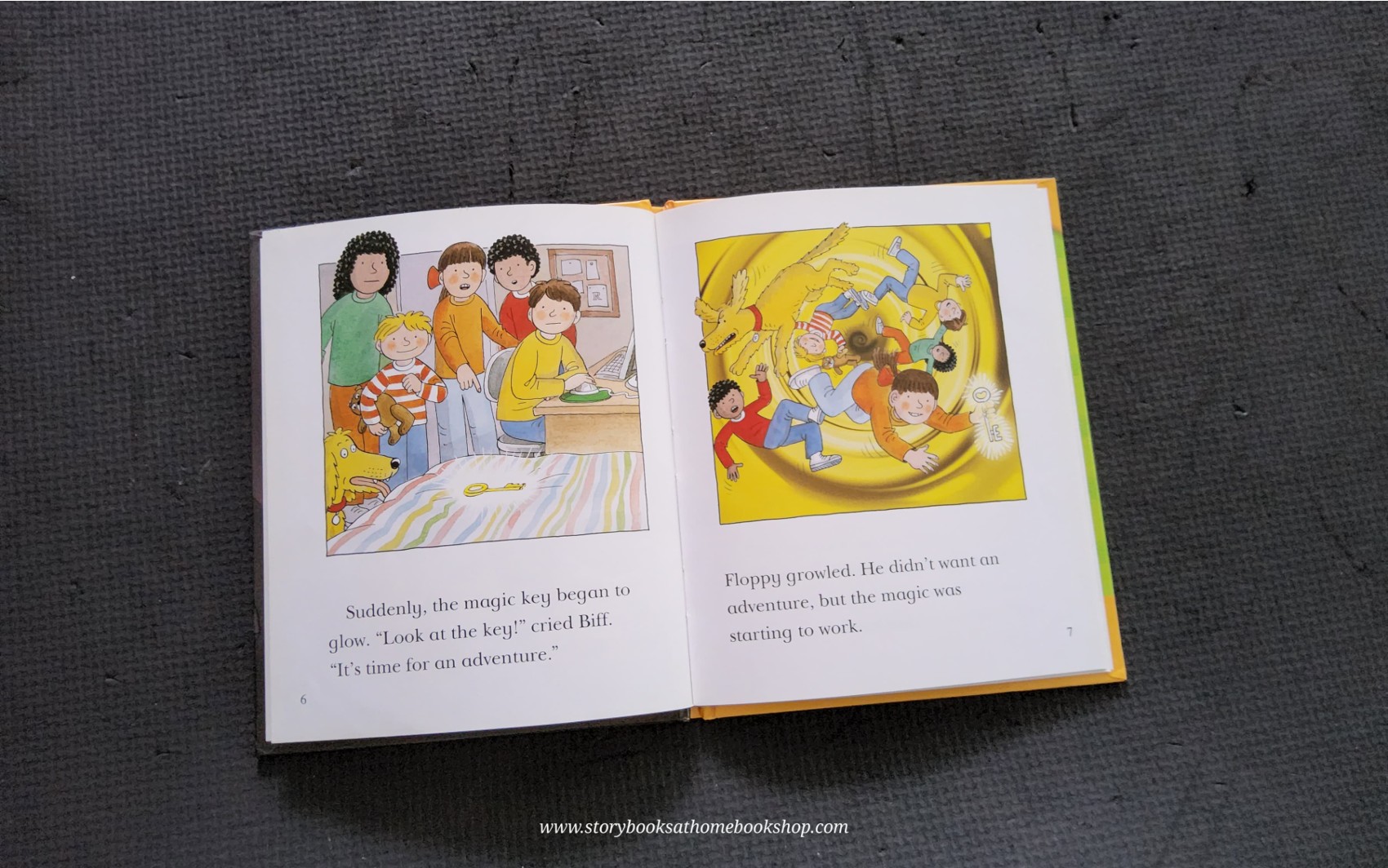 หนังสือนิทานปกแข็ง** 🍅🍅READ WITH BIFF,CHIP&KIPPER: SECRET OF THE SANDS FIRST STORIES LEVEL6