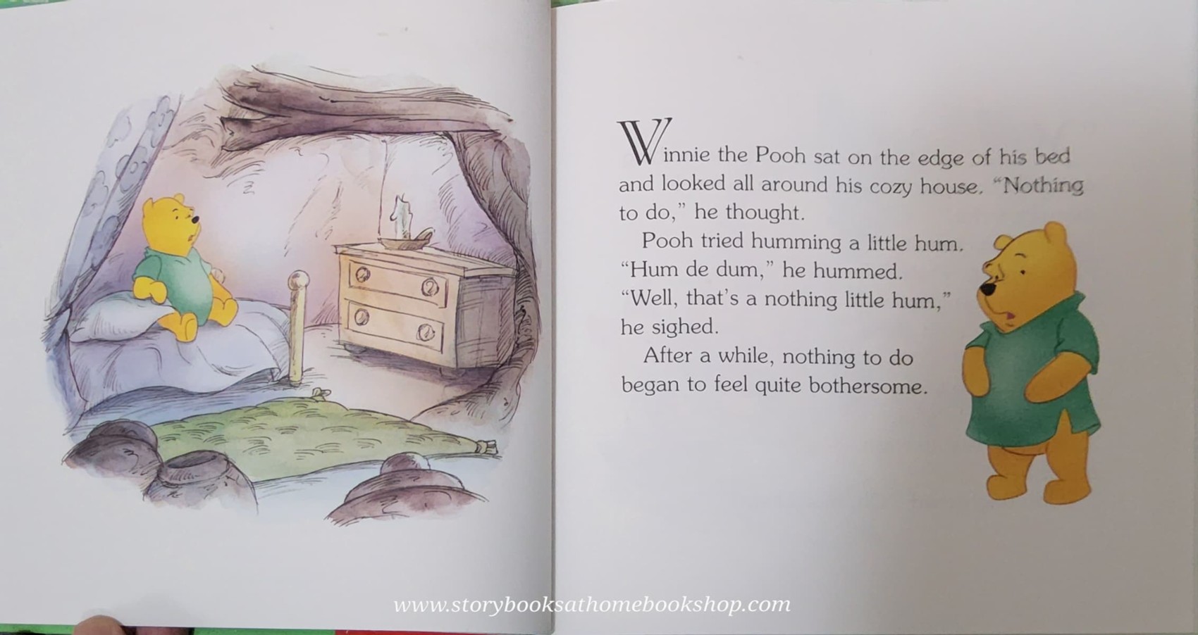 หนังสือนิทานปกแข็ง** 🍅🍓DISNEY'S MY VERY FIRST WINNIE THE POOH: POOH HELPS OUT