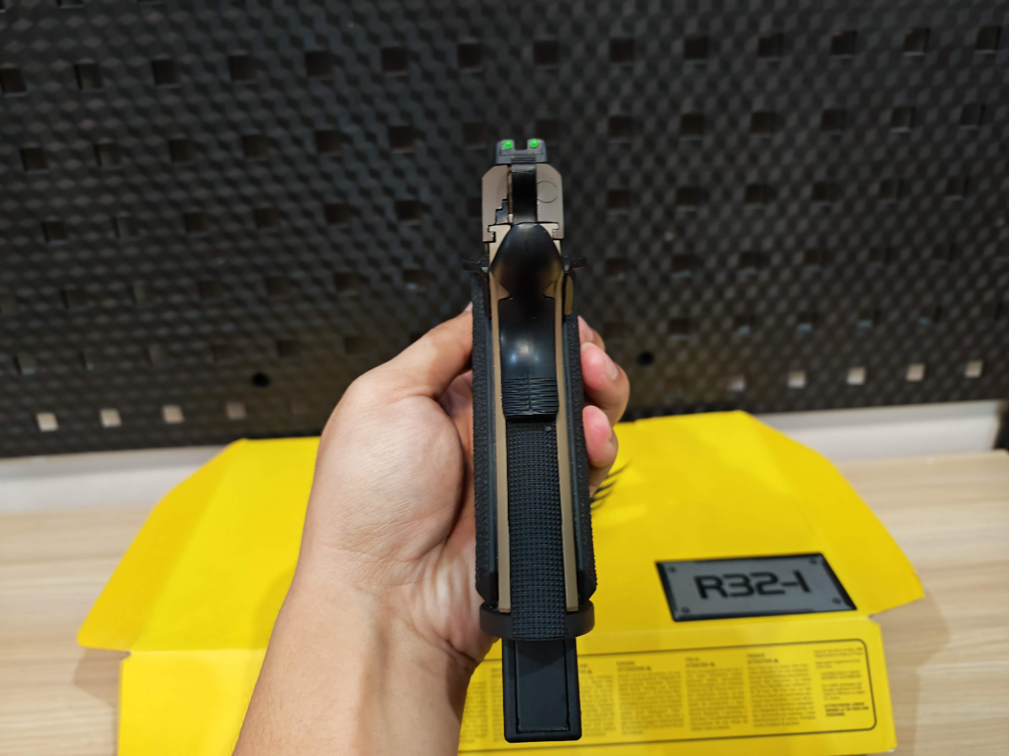 Army Armament R32-1 Kimber Custom 1911 GBB BB Gun บีบีกัน Airsoft Gun ปืนอัดลม ปืนสั้นแก๊ส มือสอง