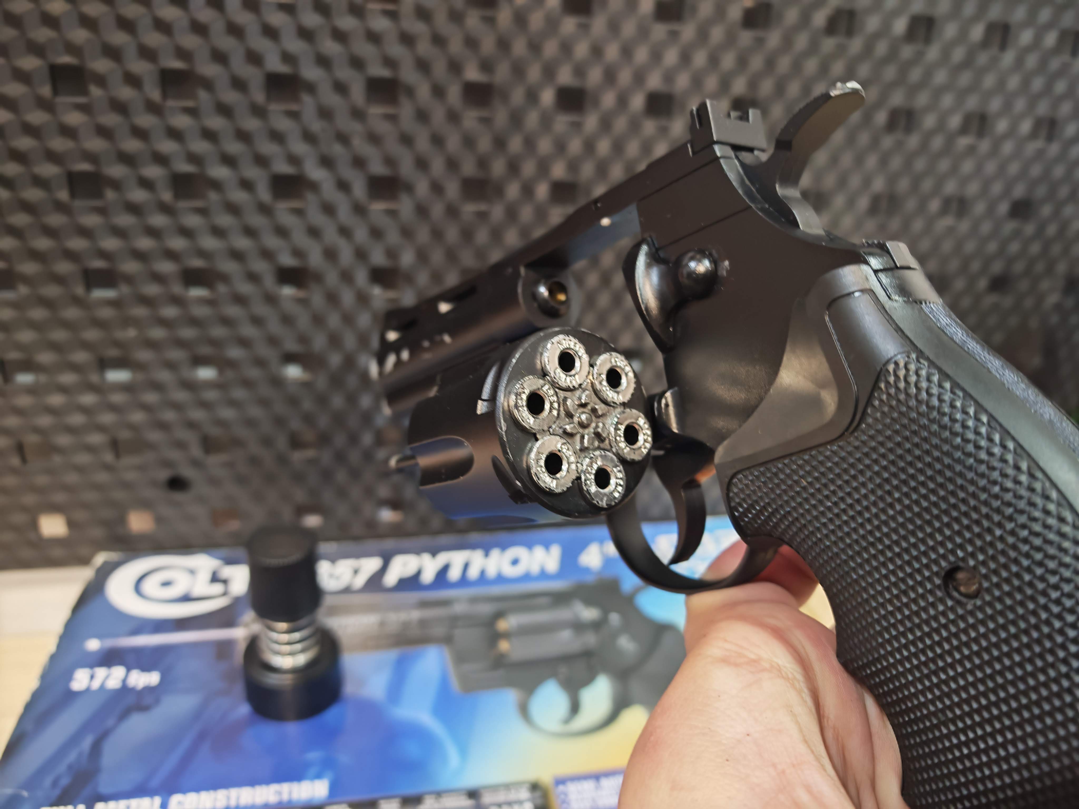 Python Full Metal .357 Magnum High Power Airsoft CO2 Revolver by Cybergun BB Gun บีบีกัน Airsoft Gun ปืนอัดลม ปืนสั้นแก๊ส มือสอง