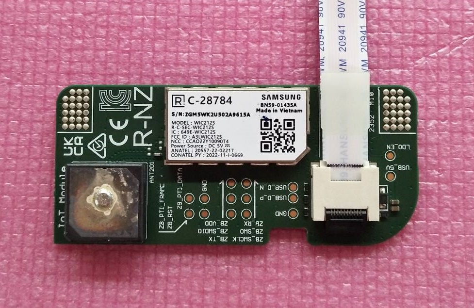 ตัวรับสัญญาณ Wifi ทีวีซัมซุง SAMSUNG ของแท้ถอดจากเครื่อง รุ่นQA55Q70 พาร์ทBN59-01435A ใช้กับรุ่นที่พาร์ทตรงกัน