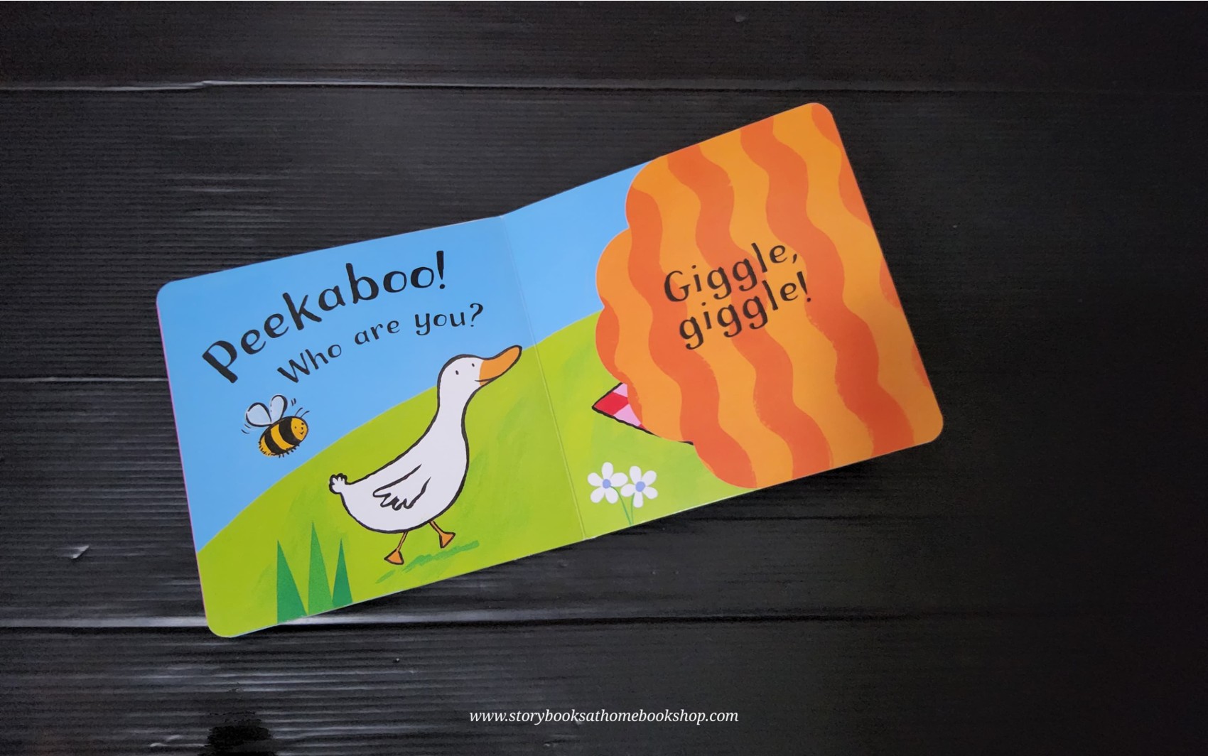 FLAP BOARD BOOK** 🍅🍓PEEKABOO PARK!