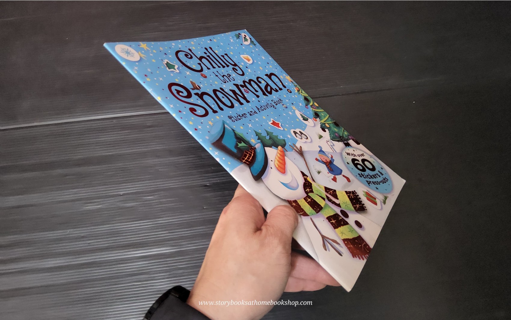 Activities Book** ðð CHILLY THE SNOWMAN STICKER&ACTIVITY FUN