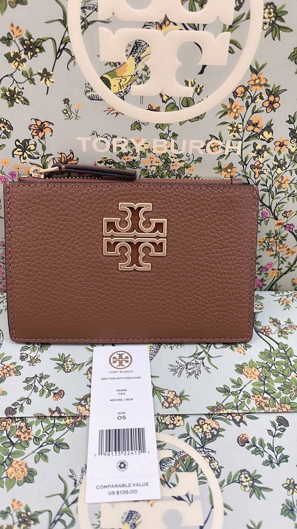 พร้อมส่ง New Tory Burch Britten Zip Card สีน้ำตาล Moose