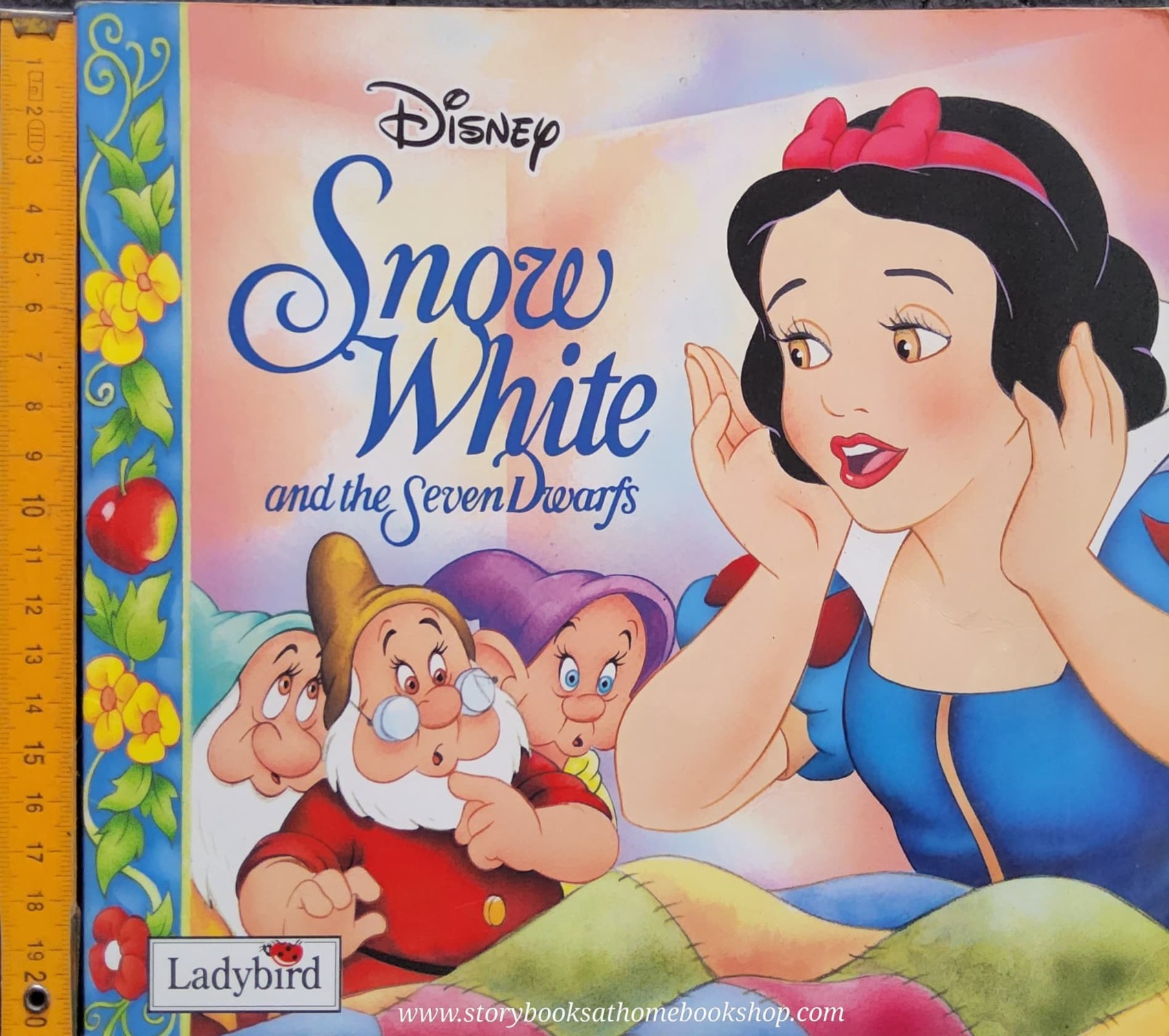 หนังสือนิทานปกอ่อน** 🍅🍓DISNEY SNOW WHITE AND THE SEVEN DWARFS