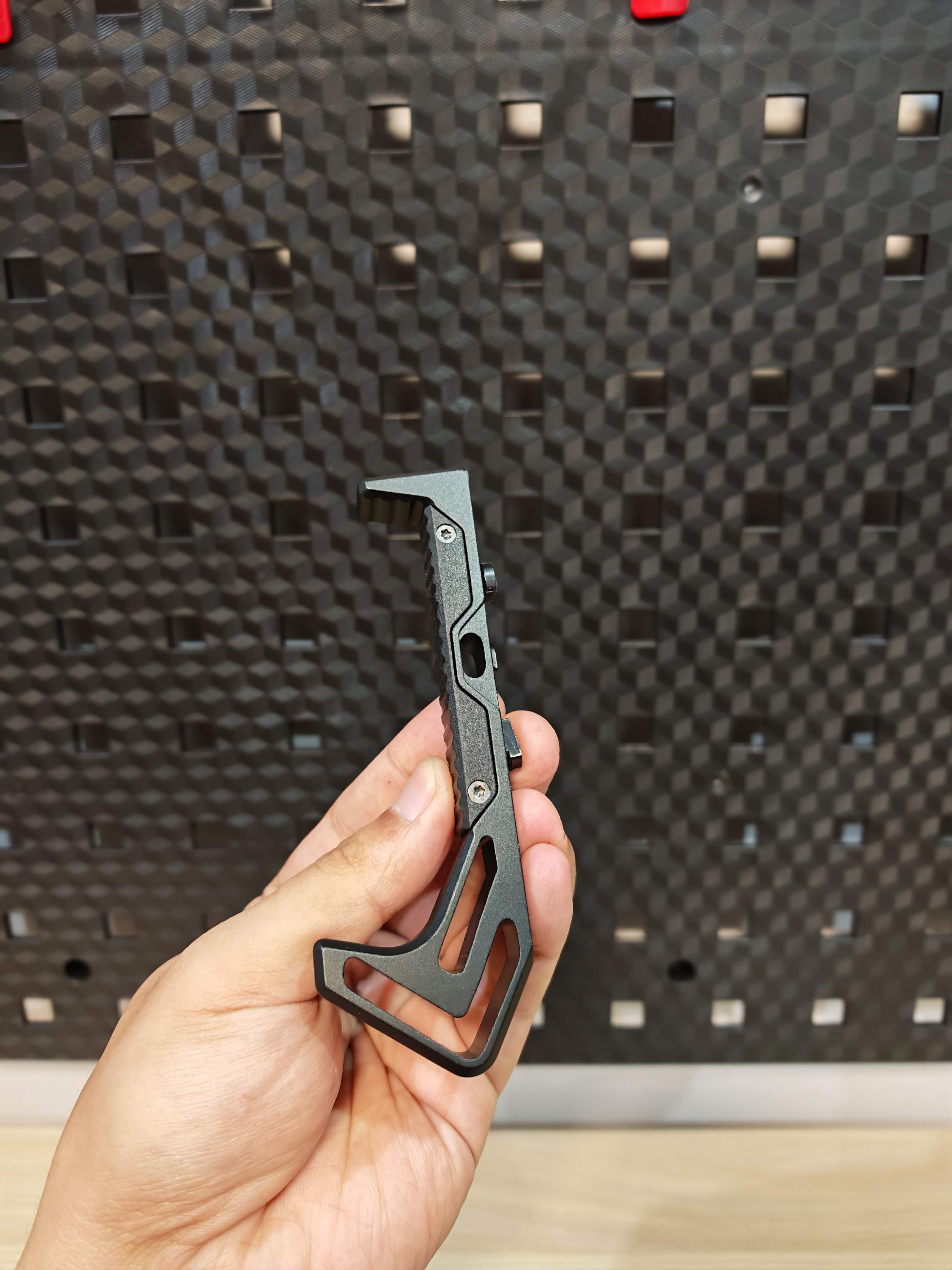 กริ๊ปมือหน้า กริปมือ Tyrant งาน CNC ใช้ได้กับชุดหน้าระบบราง M-Lock และ Keymod