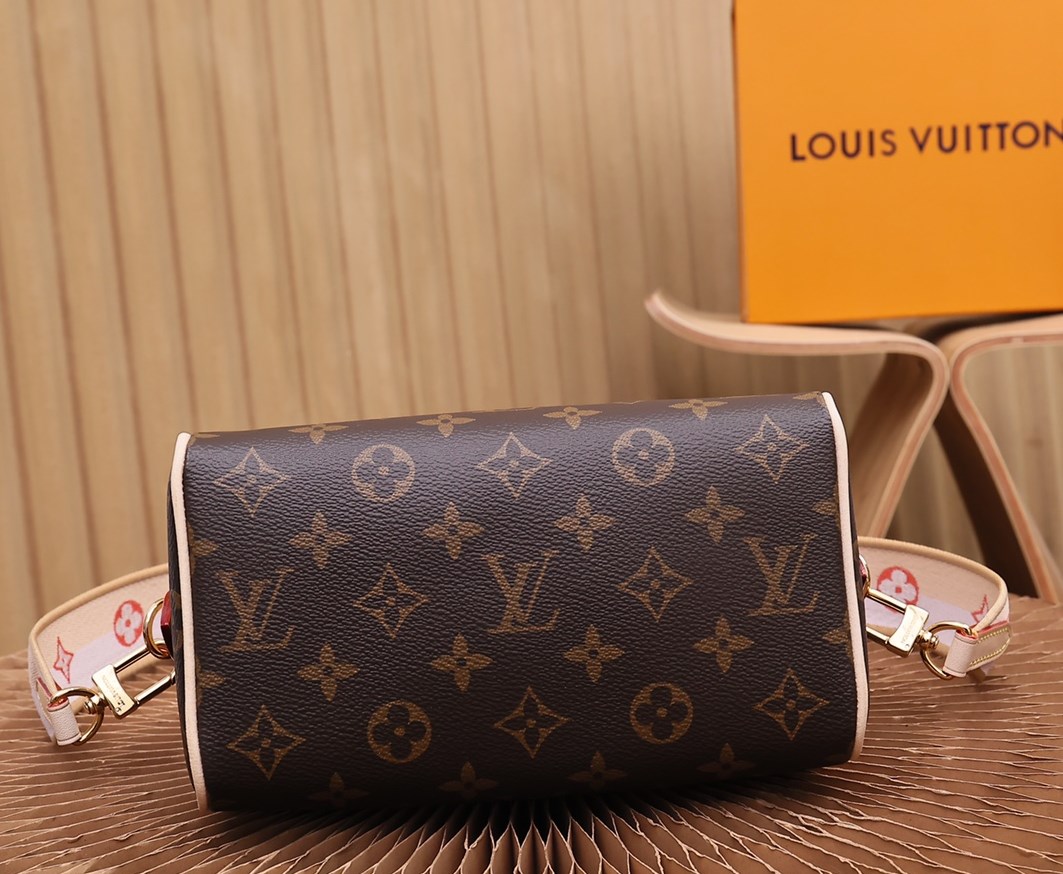 [Pre-order]กระเป๋าสะพาย Louis Vuitton Speedy Monogram Bandoulière 20- M46594 งานคุณภาพที่ดีที่สุด