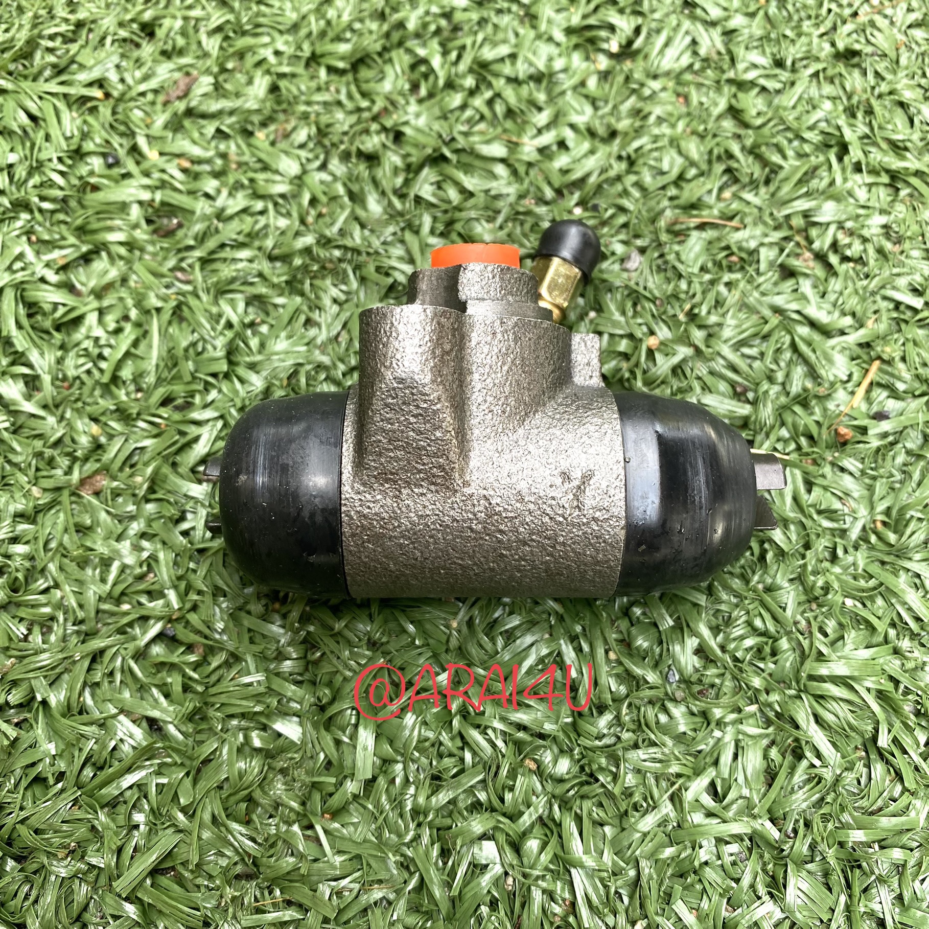 กระบอกเบรคหลัง TOYOTA AE100 (ซ้าย)