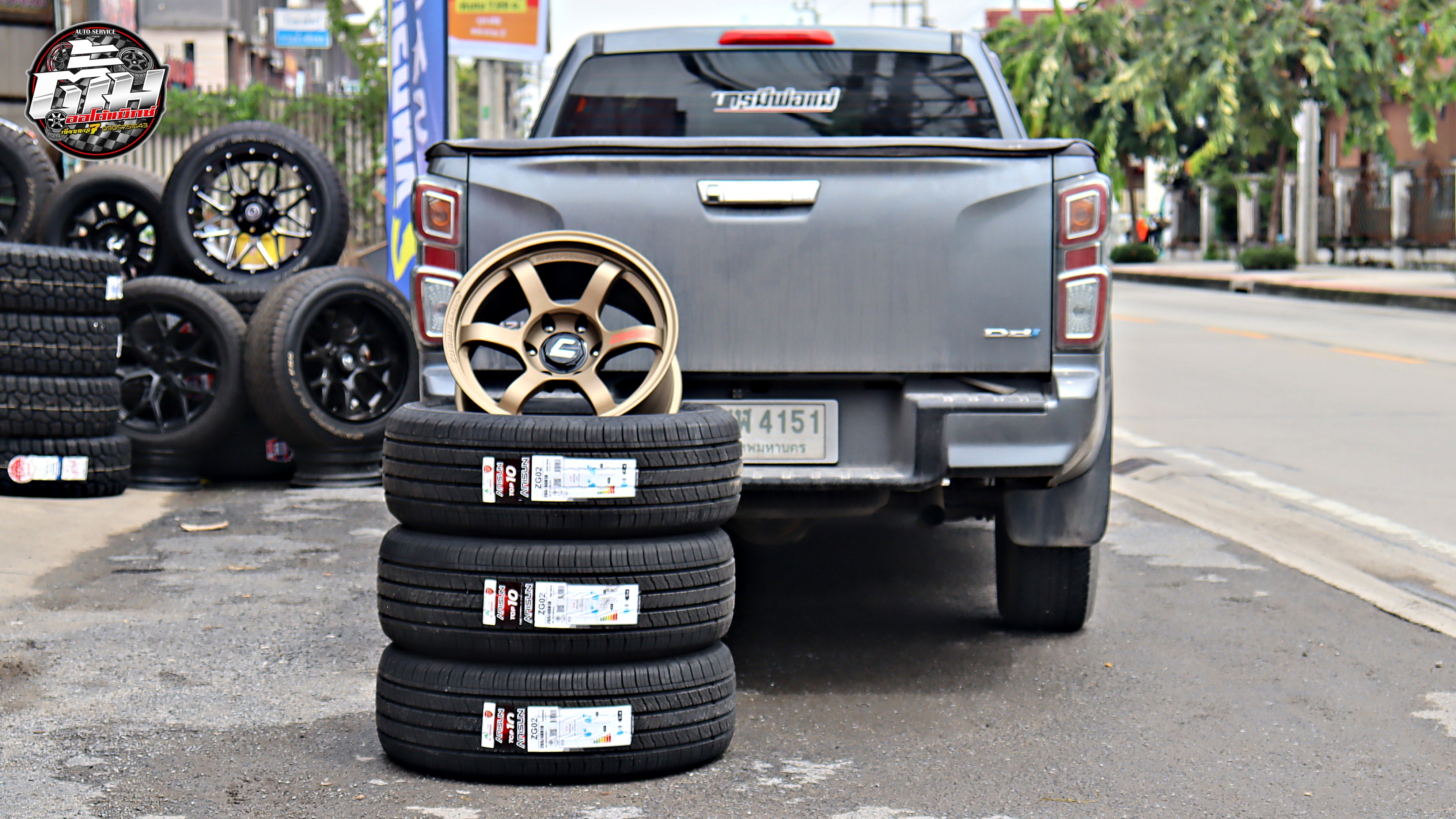 ISUZU HI-Lander เปลี่ยนล้อยาง ล้อ COSMIS RG-06S ขอบ18นิ้ว ยาง ARISUN ZG02 265/60R18 114V