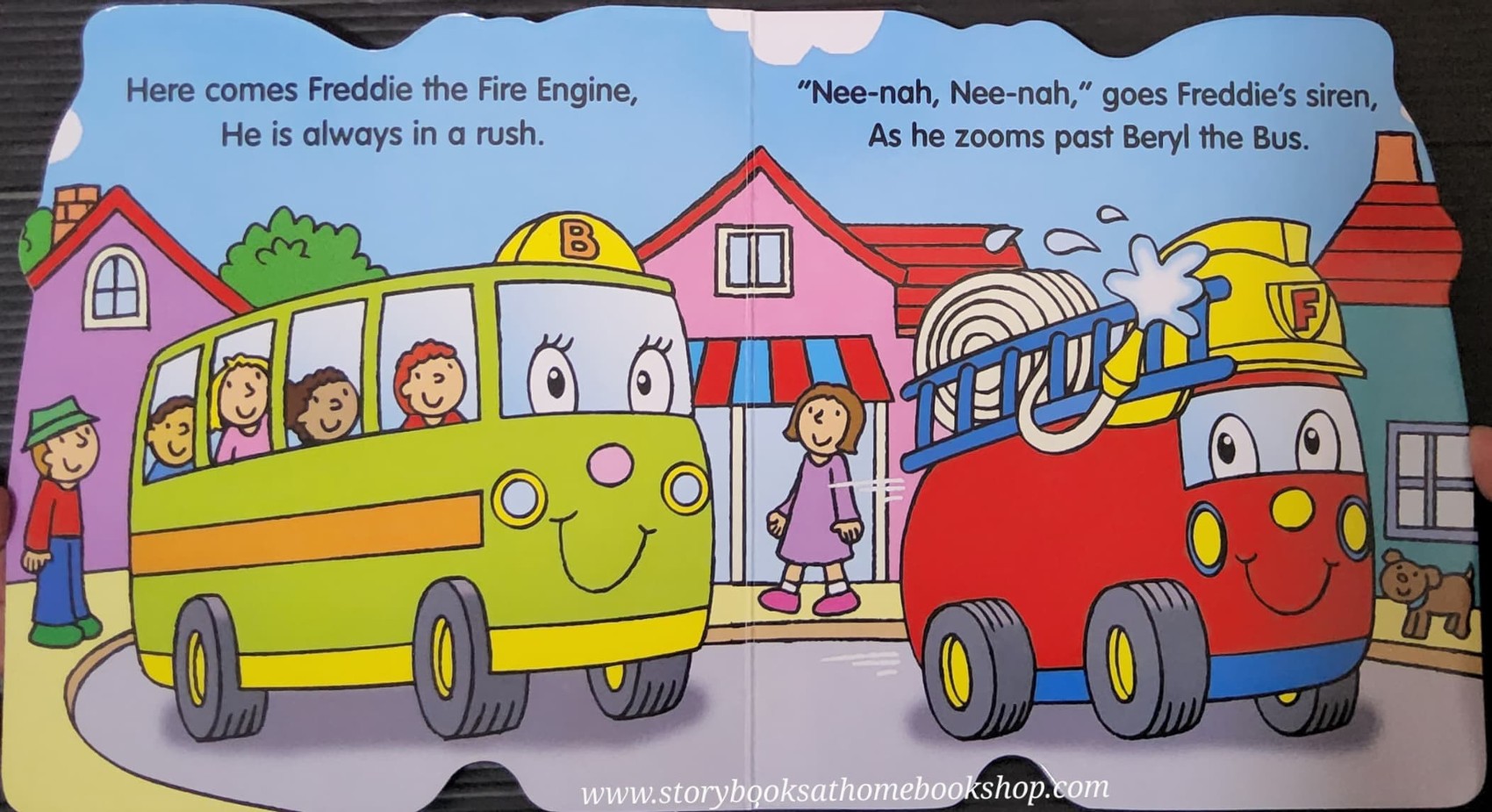 BOARD BOOK** 🍅🍅FREDDIE THE FIRE ENGINE