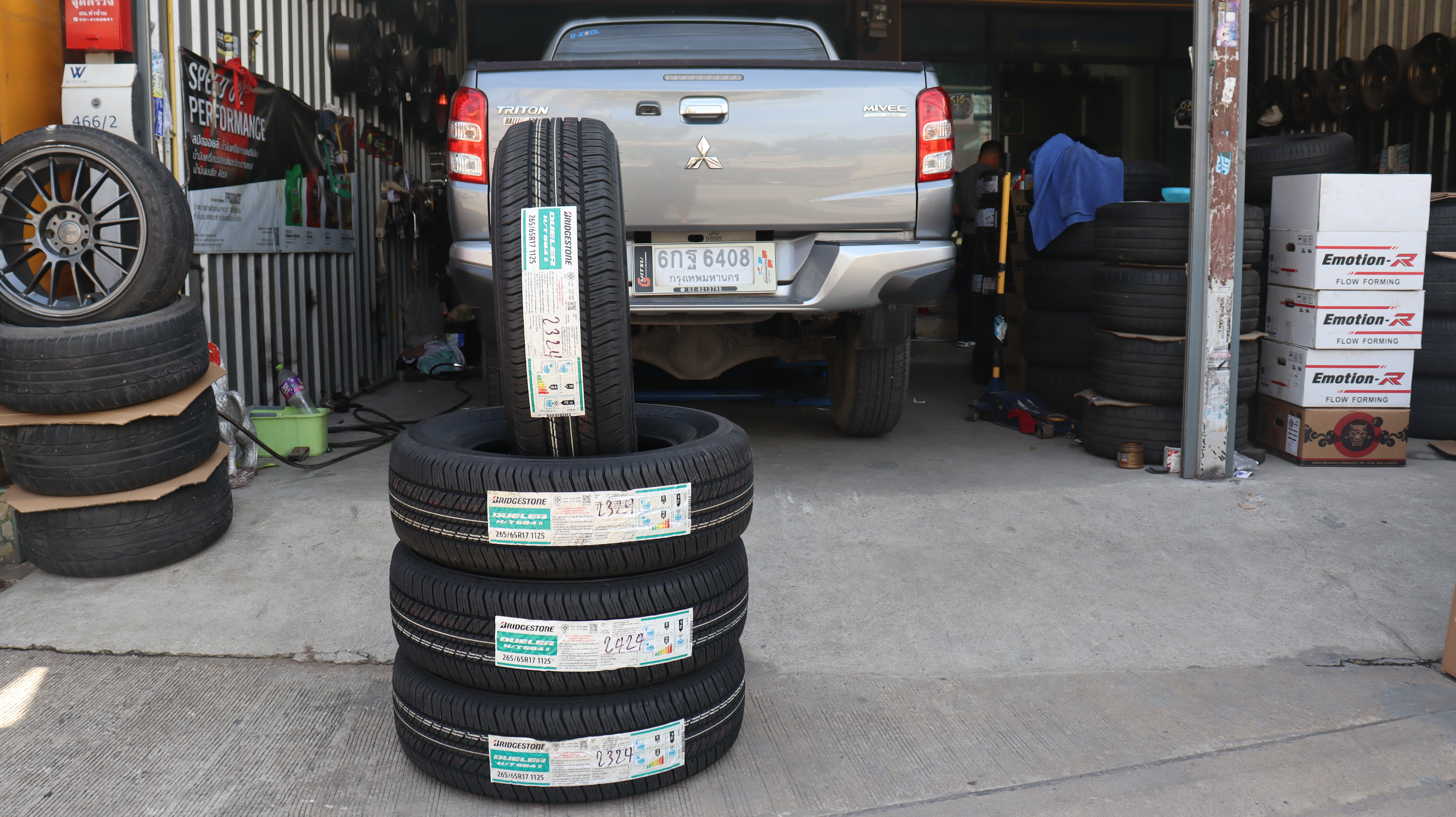 MITSUBISHI TRITON PLUS เปลี่ยนยาง BRIDGESTONE DUELER HT684ii 265/65R17 112S
