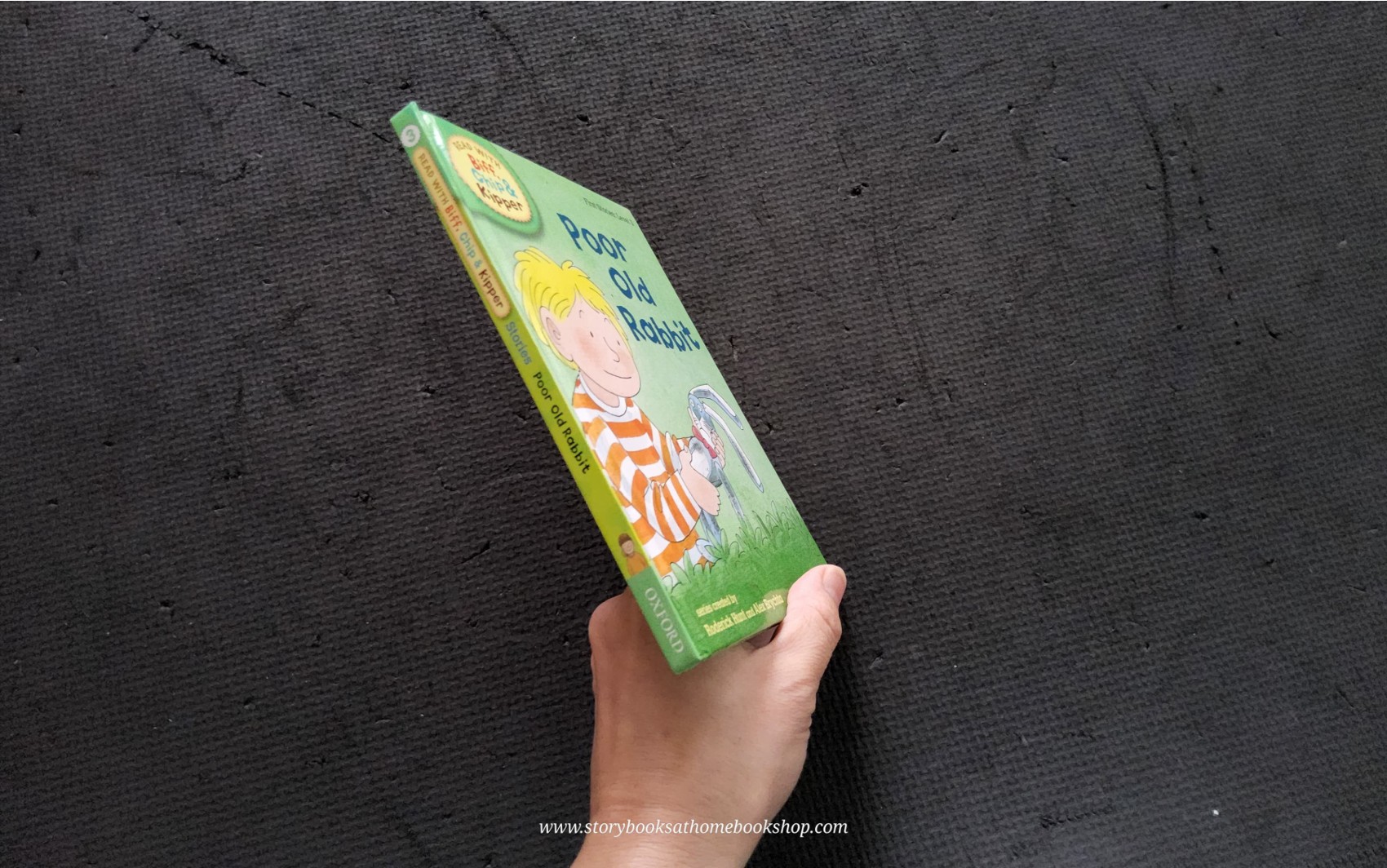 หนังสือนิทานปกแข็ง** 🍅🍅READ WITH BIFF,CHIP&KIPPER:DAD'S BIRTHDAY LEVEL3