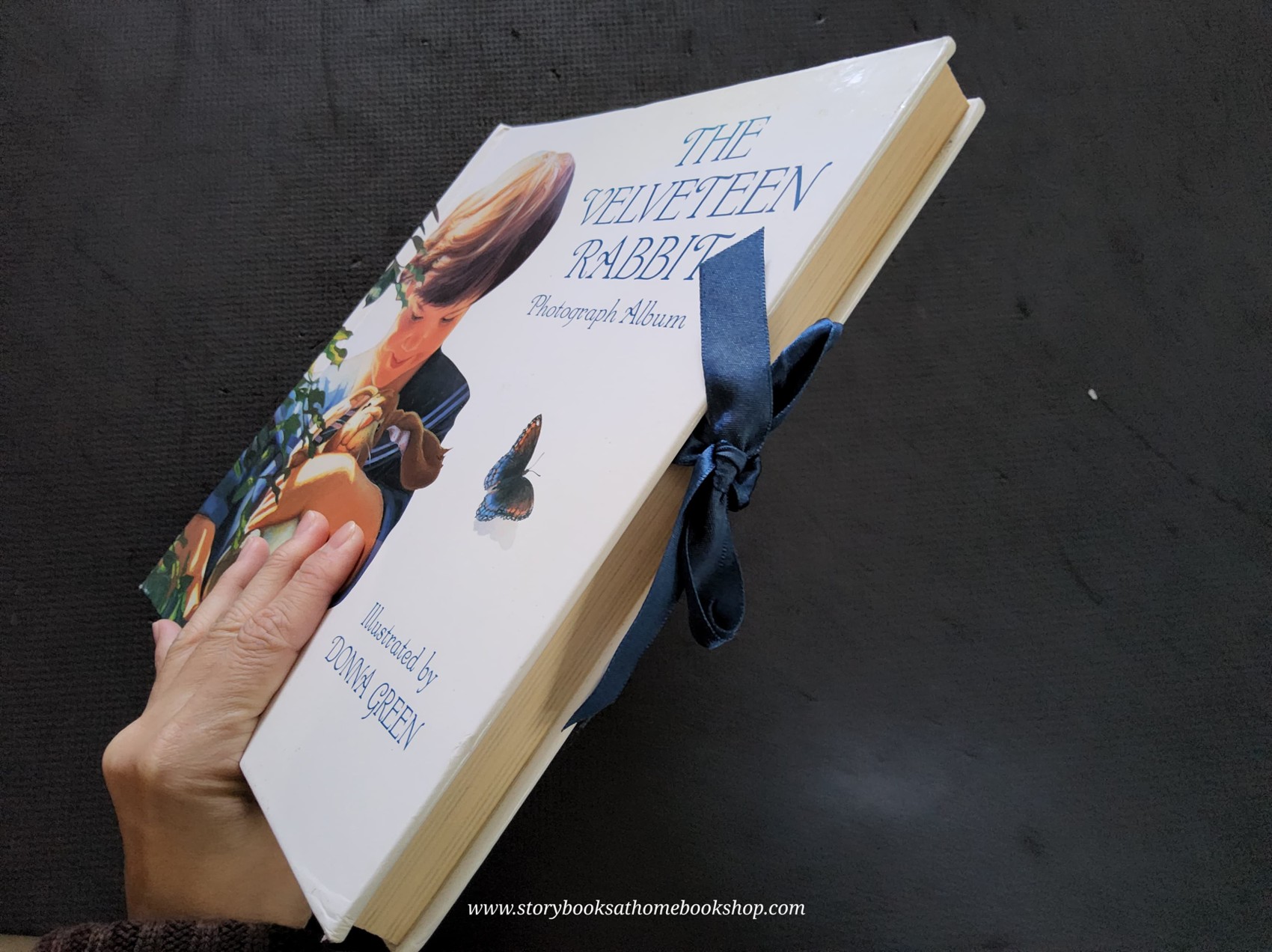 PHOTOGRAPH ALBUM** ð
ðTHE VELEVETEEN RABBIT PHOTOGRAPH ALBUM