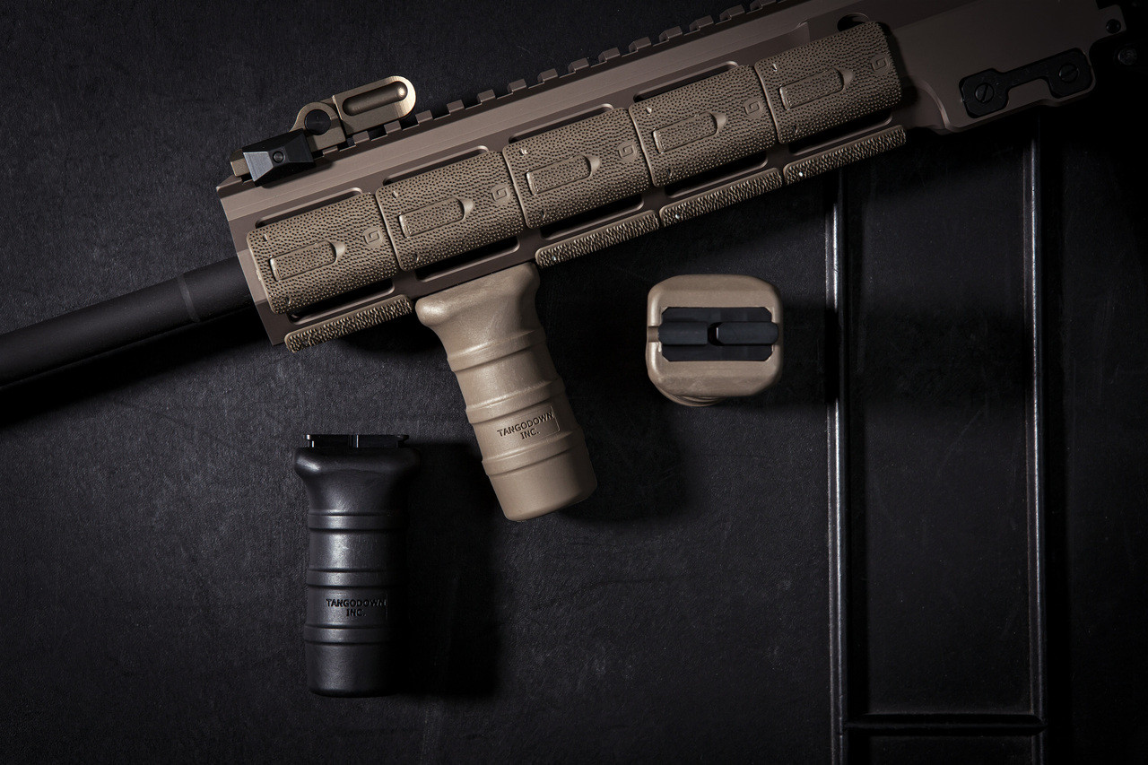 TangoDown - M-LOK® Stubby Vertical Grip (สีดำ)