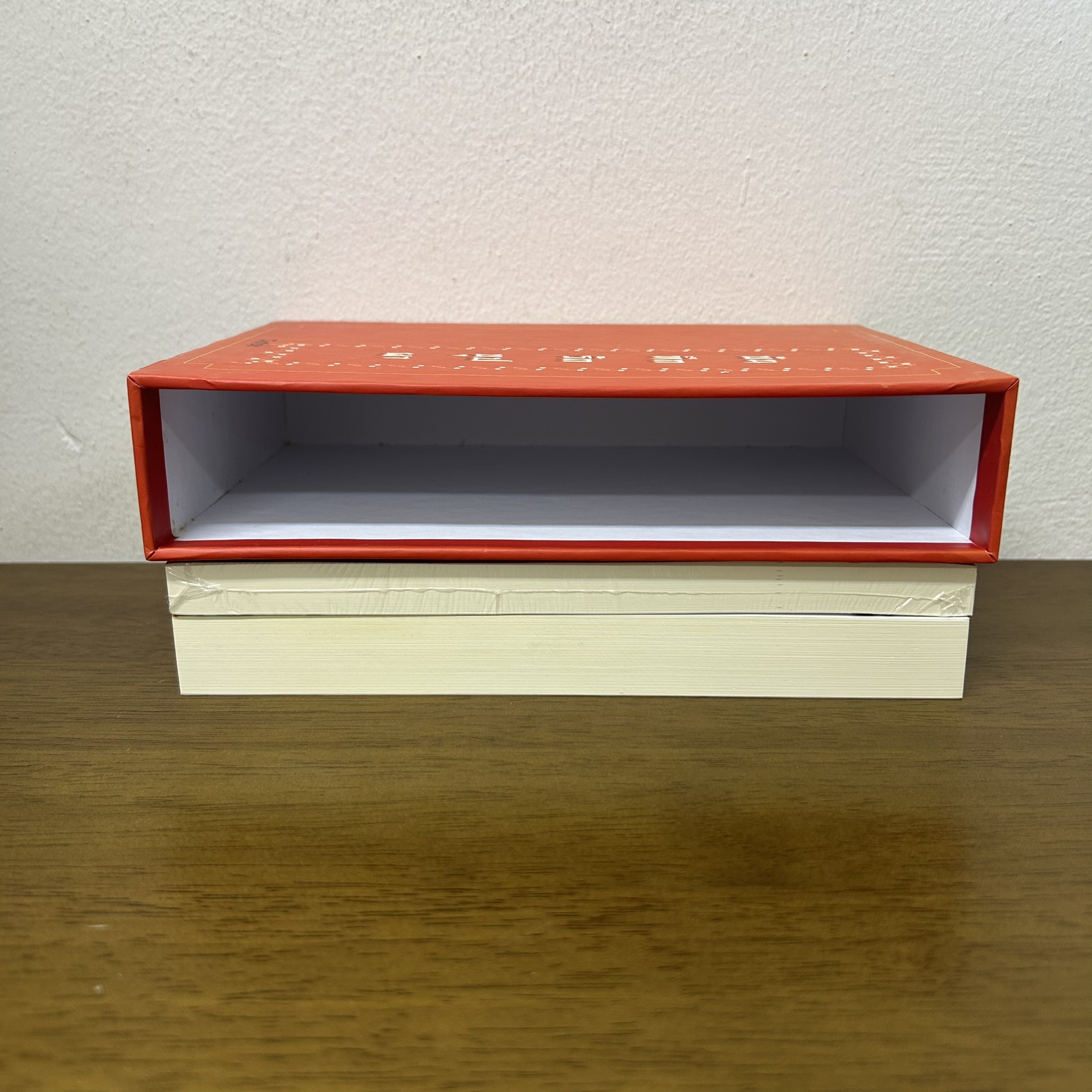 BOXSET บันทึกรักบุปผา - บุปผาในสายหมอก บันทึกรักหลงยุค ... Tastsu (มือสอง) นิยายวาย