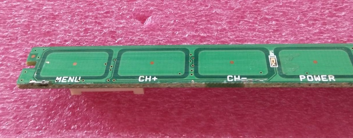 คีย์ทัช/คีย์รับรีโมทย์ ของแท้ถอดจากเครื่อง รุ่น LA32C350D1 พาร์ท BN96-13063B BN41-01411A