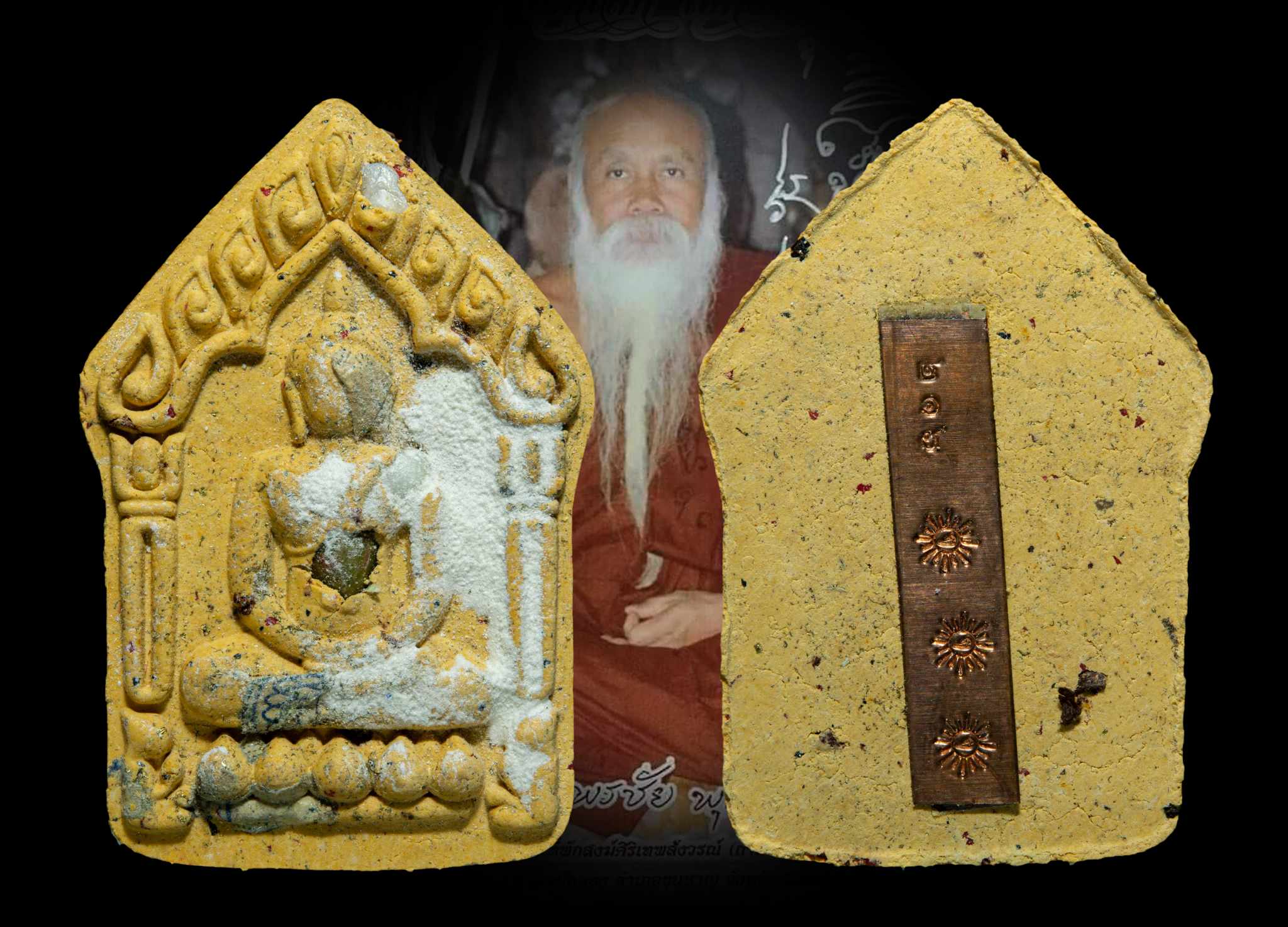 ขุนแผนผงอัฐิคนโบราณ 8 ศอก รุ่นแรก หลวงพ่อพรชัย สำนักสงฆ์วัดถ้ำน้ำย้อย จ.ศรีสะเกษ ปี 2564