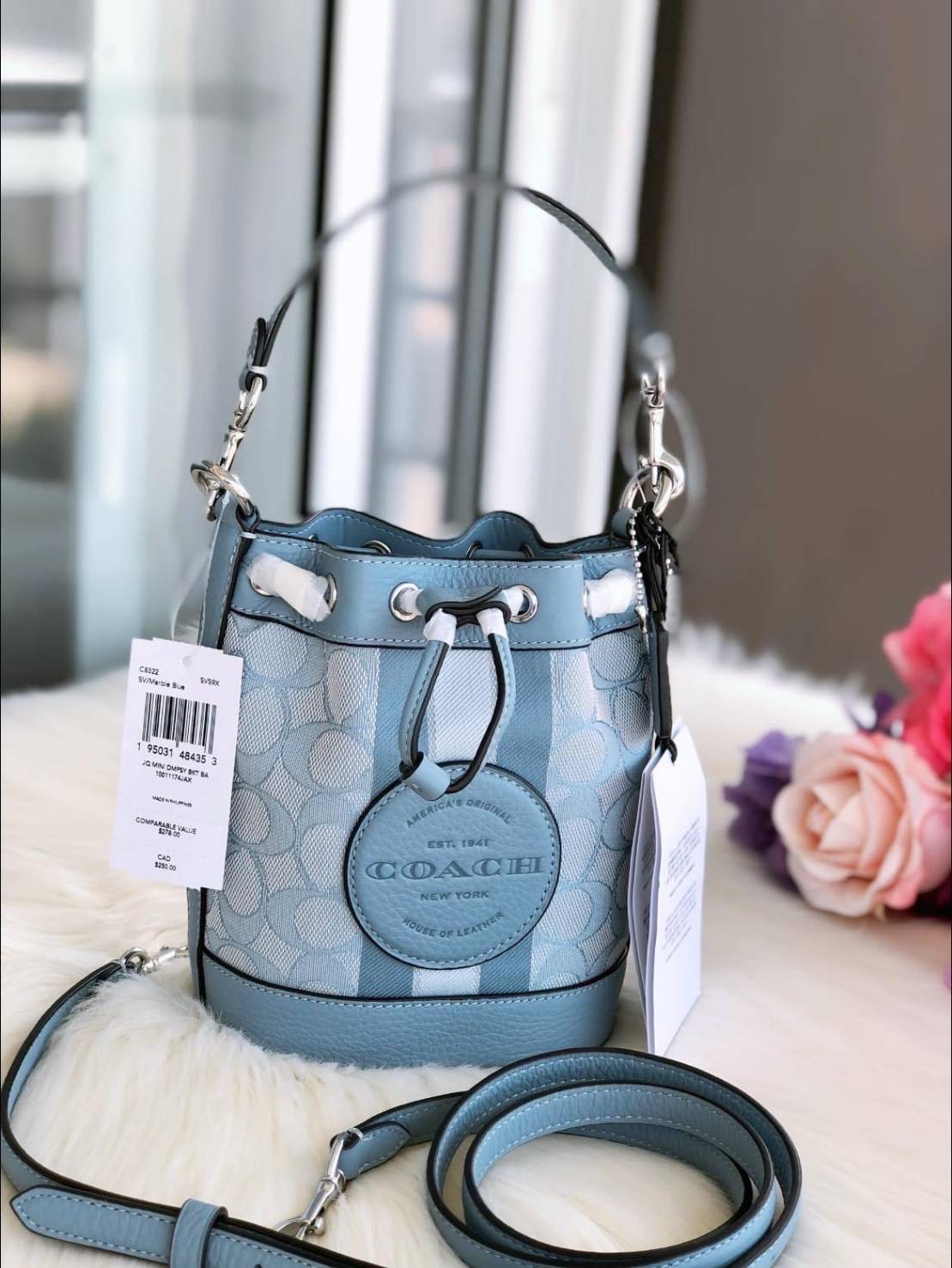 NEW COACH MINI DEMPSEY BUCKET BAG IN SIGNATURE JACQUARD WITH STRIPE AND COACH PATCH ขนาด: 5 1/2" (L) x 6 1/2" (H) x 3 1/2" (W)