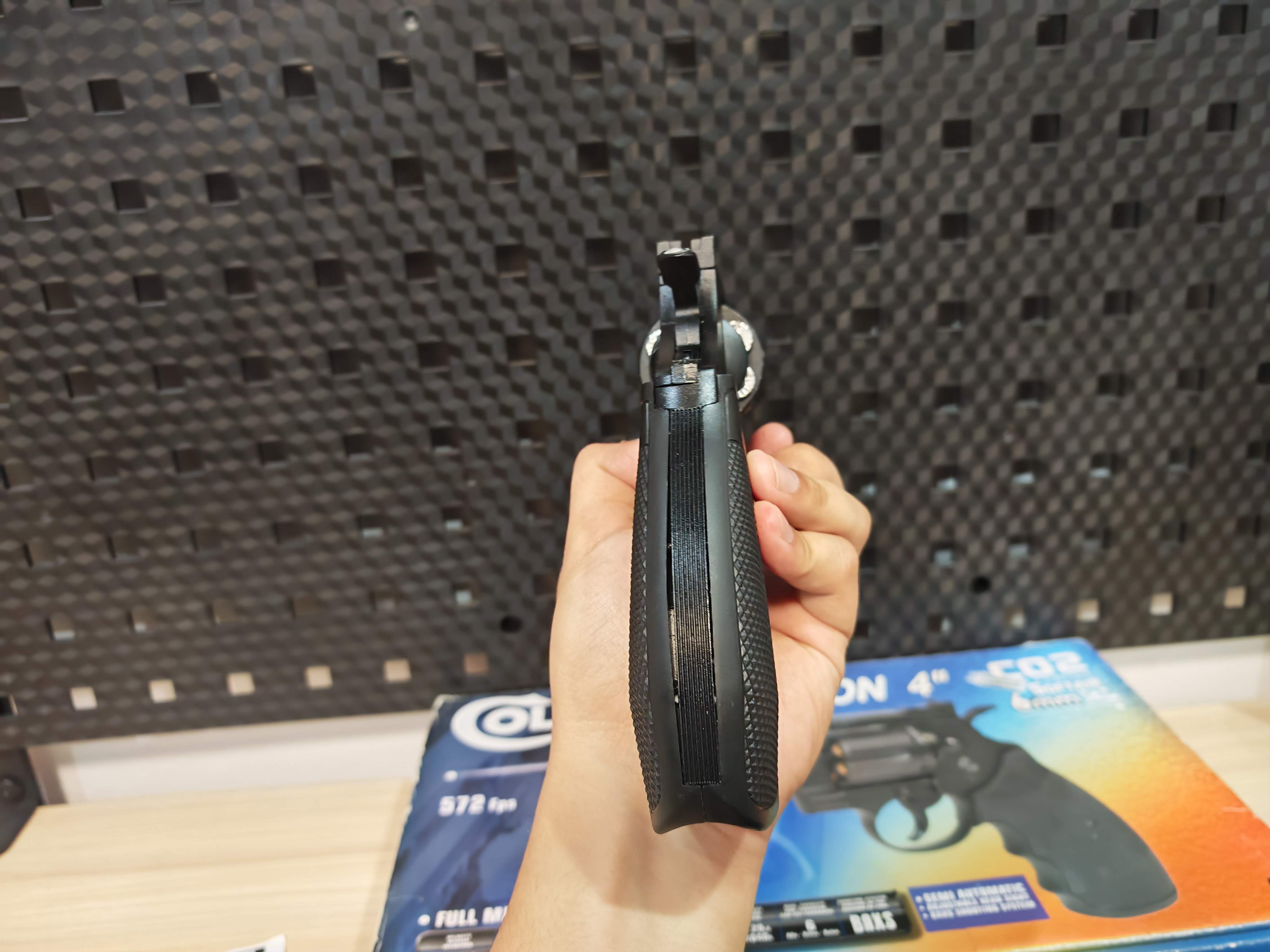 Python Full Metal .357 Magnum High Power Airsoft CO2 Revolver by Cybergun BB Gun บีบีกัน Airsoft Gun ปืนอัดลม ปืนสั้นแก๊ส มือสอง