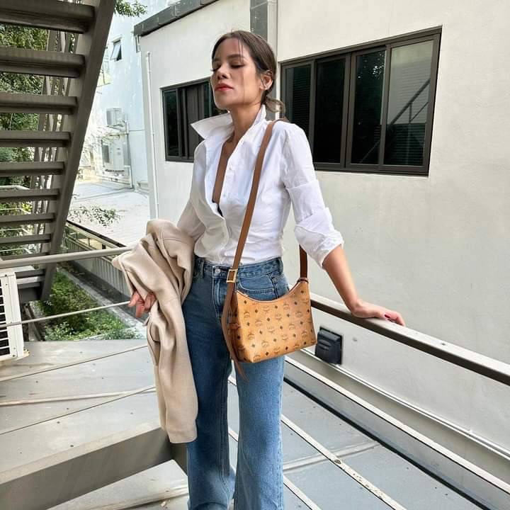 โปร พร้อมส่ง New MCM AREN HOBO IN VISETOS ขนาด 9.5 x 26.0 x 19.0 ซม. อุปกรณ์การ์ด/ถุงผ้า