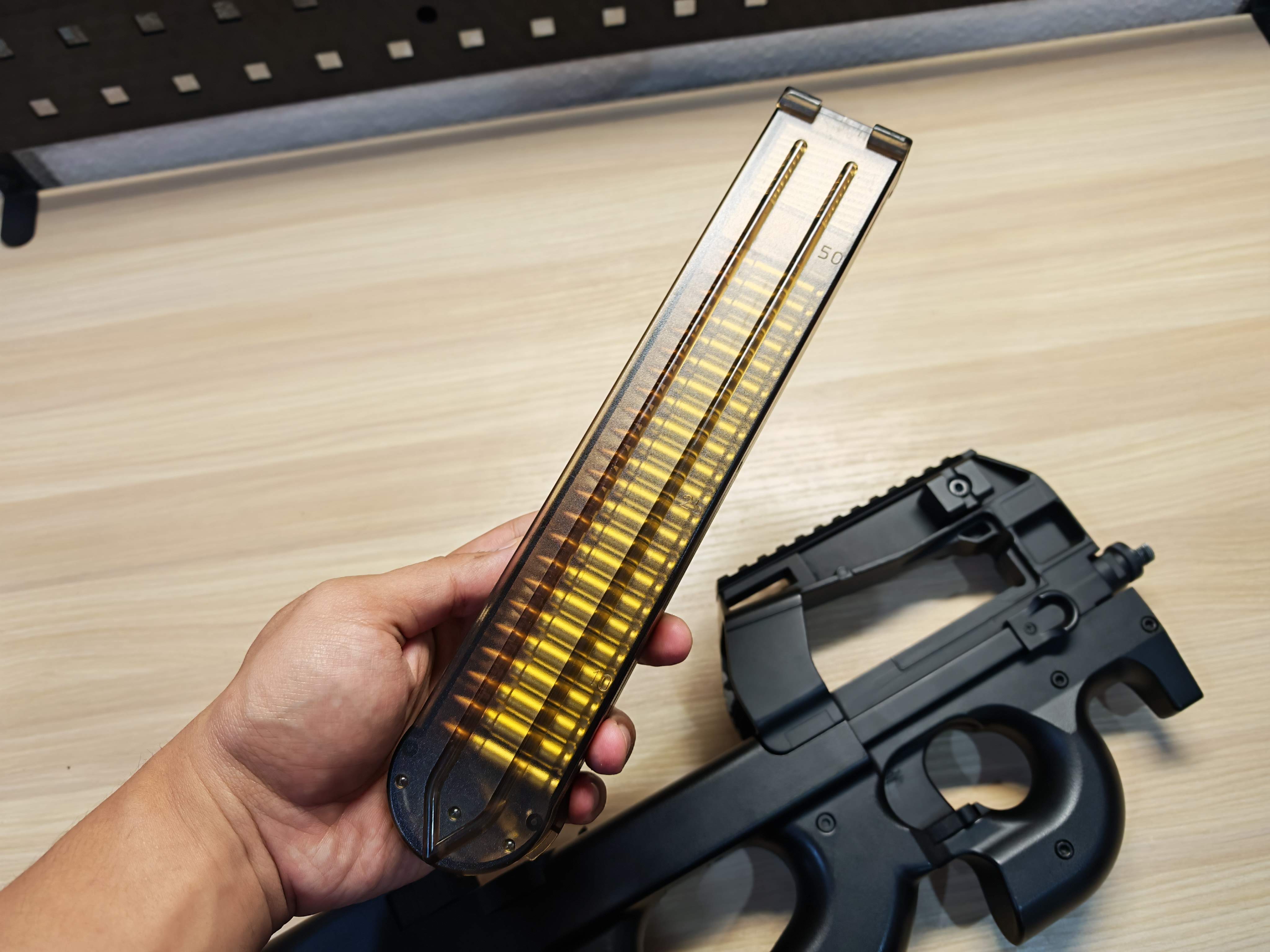 Double Bell 810 P90 แต่งภายใน AEG BB Gun บีบีกัน Airsoft Gun ปืนอัดลม ปืนยาวไฟฟ้า มือสอง