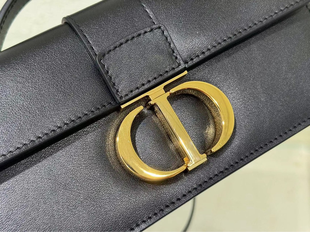 [Pre-order]กระเป๋าDior Miss Montaigne Mini Bag Black Smooth Calfskin งานเกรด Vip คุณภาพดีที่สุด