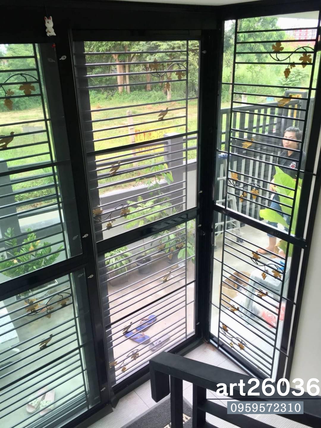 เหล็กดัดพร้อมมุ้งลวด ลายนก