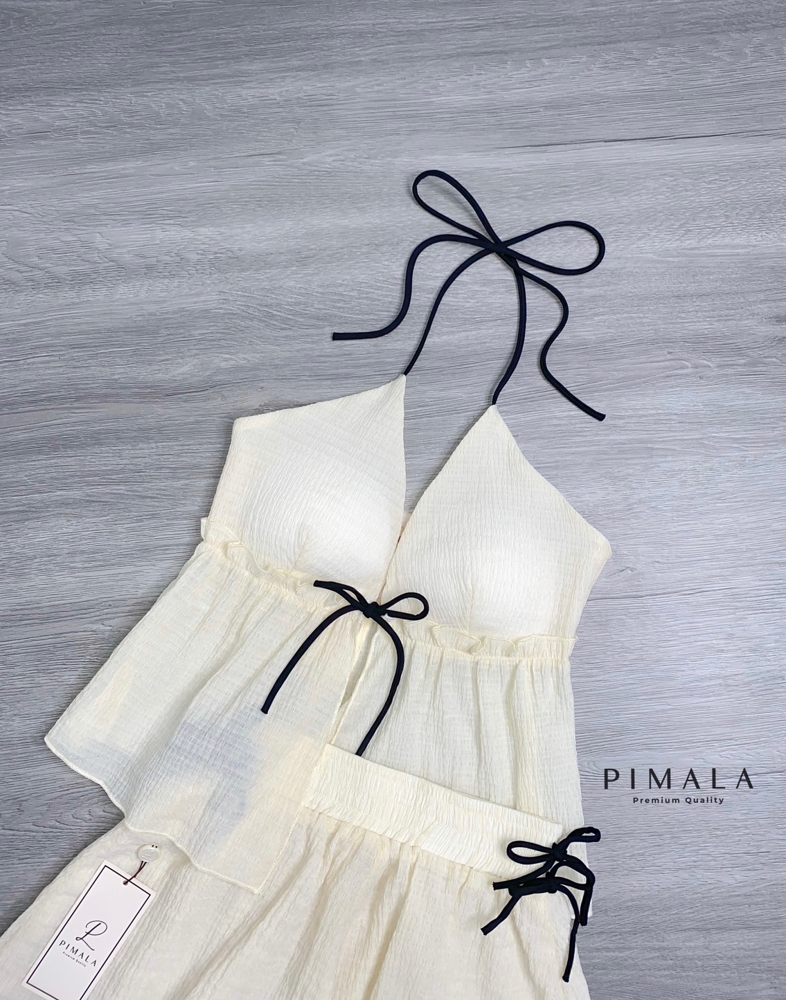 SETเสื้อผูกหน้าอกเข้าหากันมีสายผูกคอสีดำ