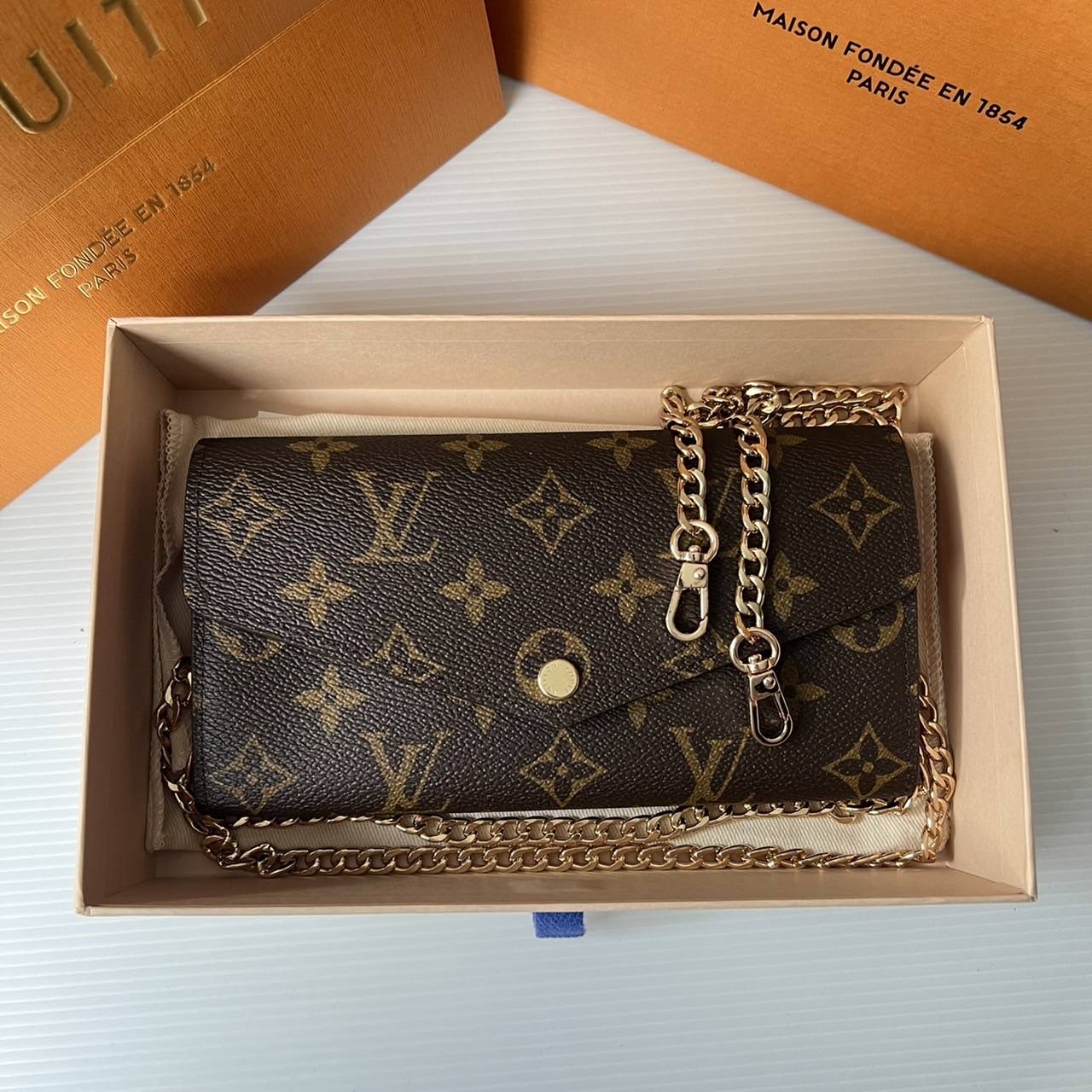 New LV Sarah long wallet microchip ปี 2022