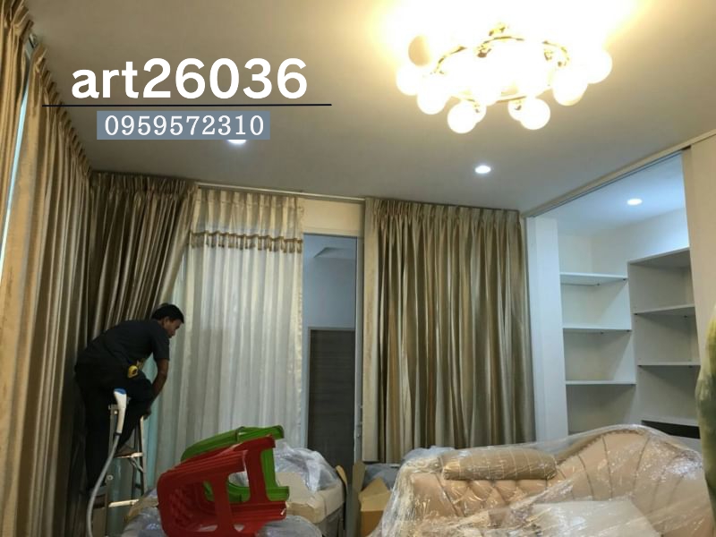 ผ้าม่านจีบ โทนสีอ่อน เนื้อผ้ามีคุณภาพ ติดตั้งทนทาน รับประกันฝีมือช่างติดตั้ง