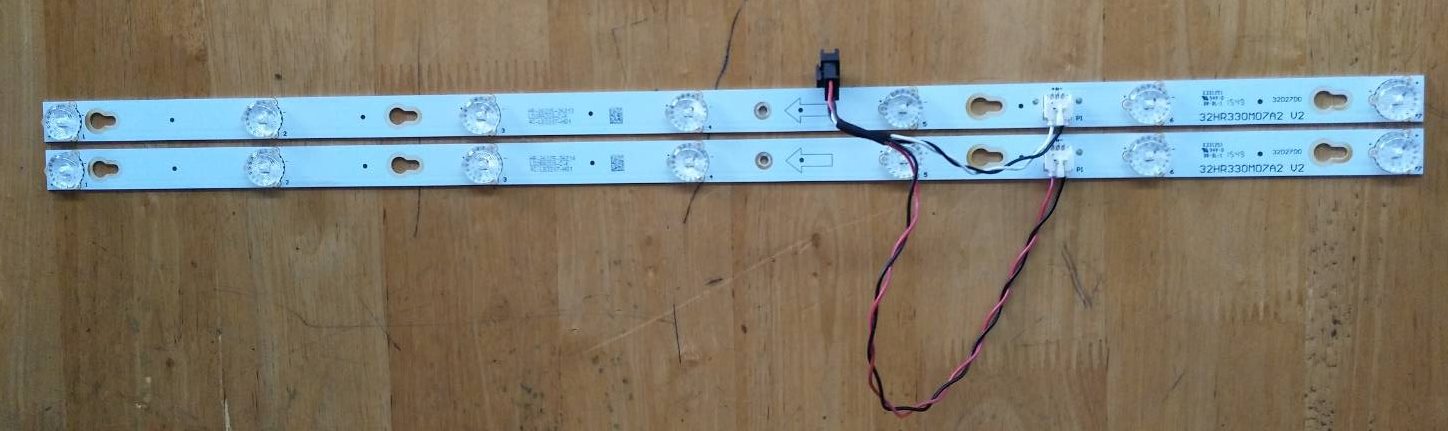 หลอดแบล็คไลท์ทีซีแอล //ของถอดพร้อมใช้งาน รุ่นLED32D2710*LED32D2700*LED32D2730*LED32D2720*LED32S3800