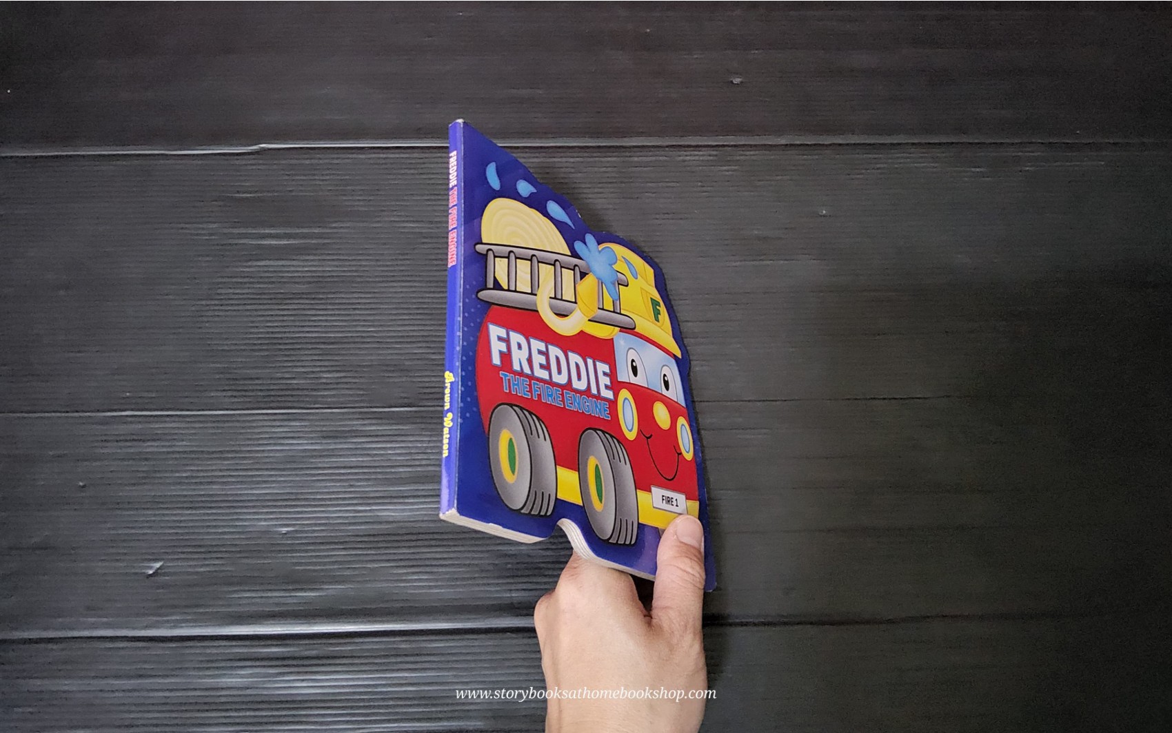 BOARD BOOK** 🍅🍅FREDDIE THE FIRE ENGINE