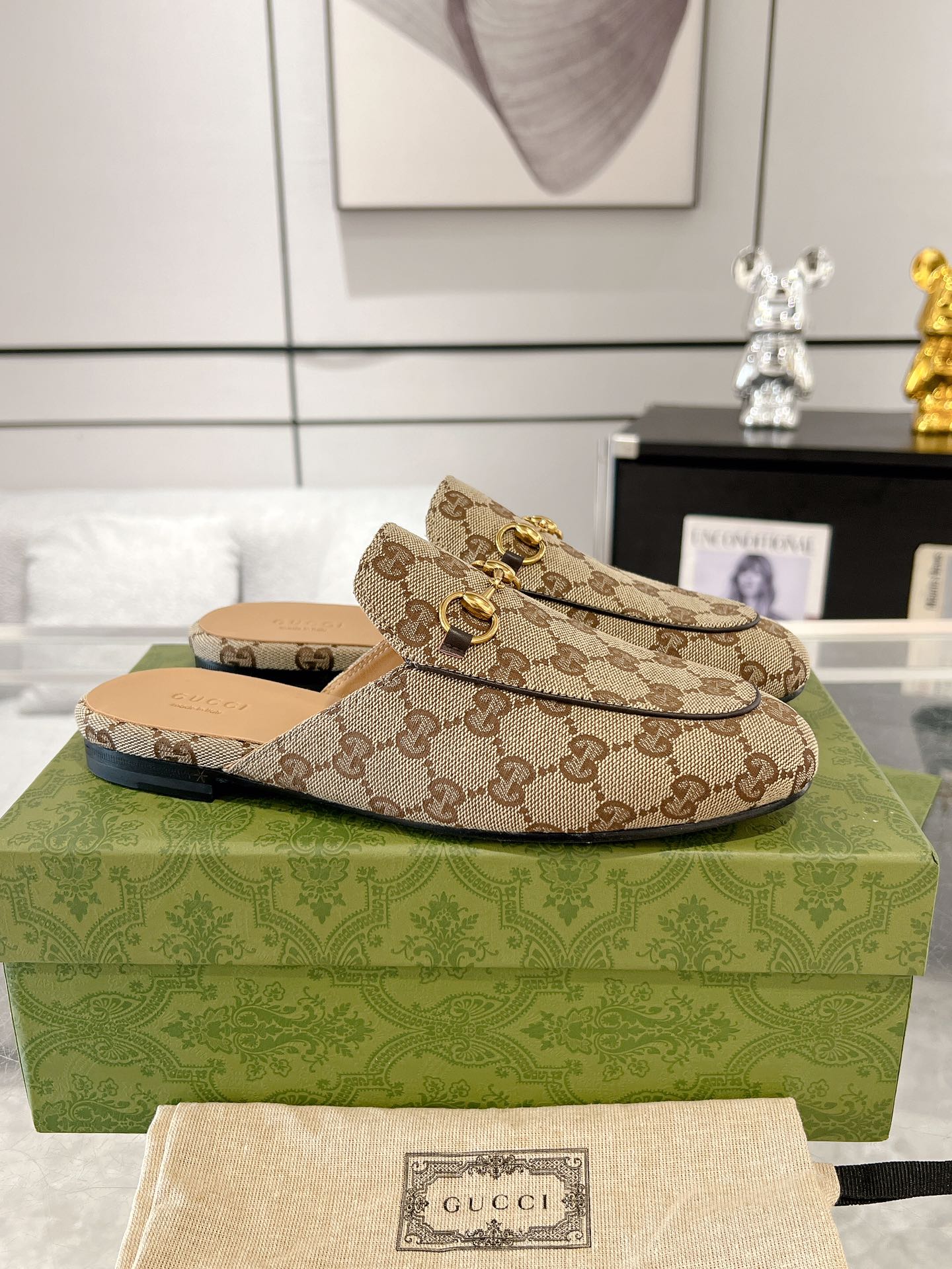 [Pre-order] รองเท้า Gucci Women's Beige Princetown Canvas GG Slipper เกรดที่ดีที่สุด