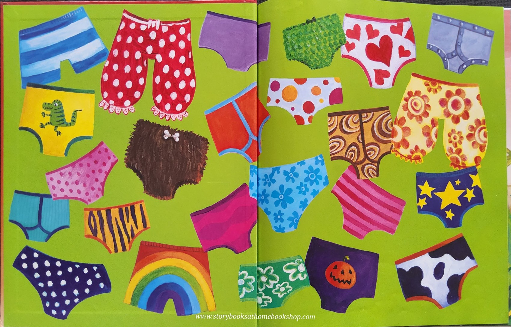 หนังสือนิทานปกแข็ง** 🍓🍓DINOSAURS LOVE UNDERPANTS