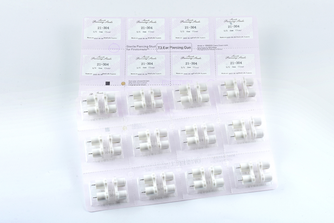 Model T ต่างหูเจาะราคาย่อมเยา ก้านจะหนา1 mm แป้นผีเสื้อ