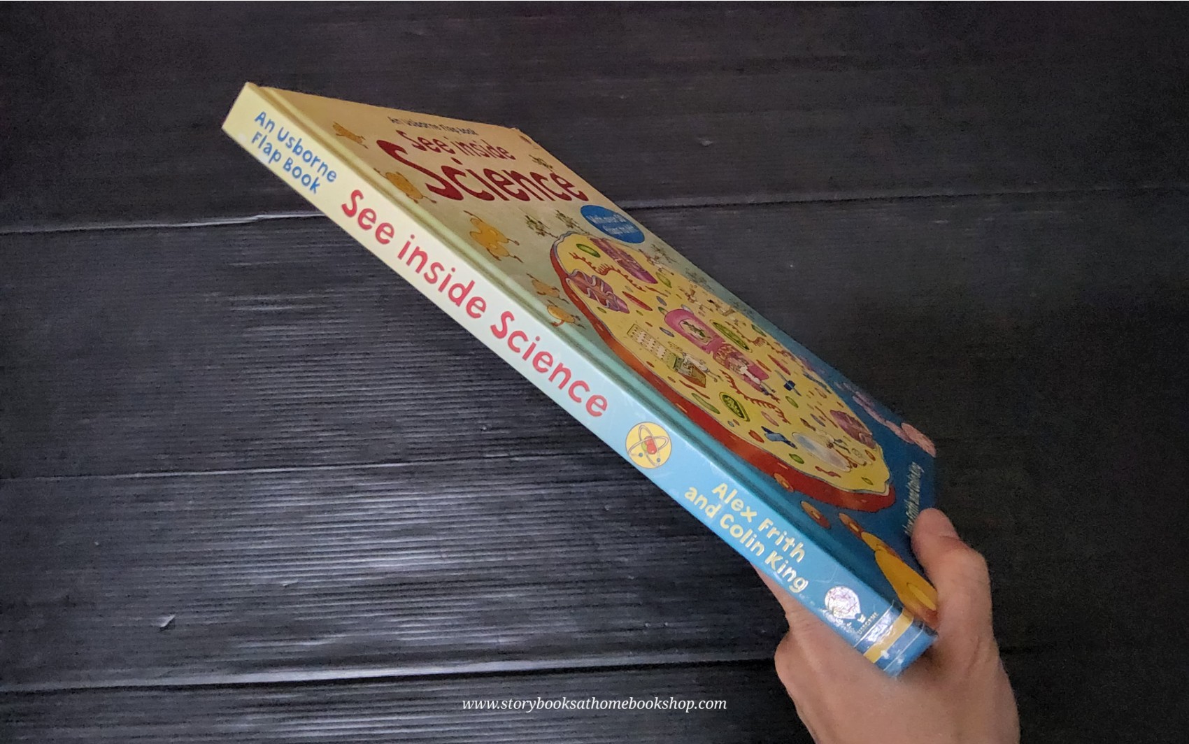 RECOMMENED SCIENCE BOOK** **Knowledge Book** ð
ð
An Usborne Flap book See Inside SCIENCE