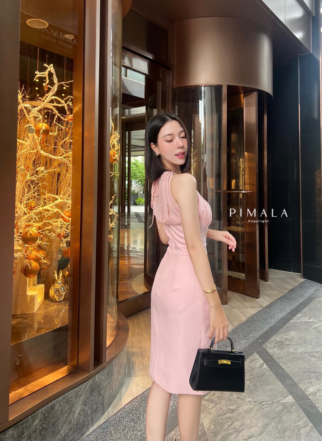 เดรส+เข็มกลัดโบว์เพชรหรู