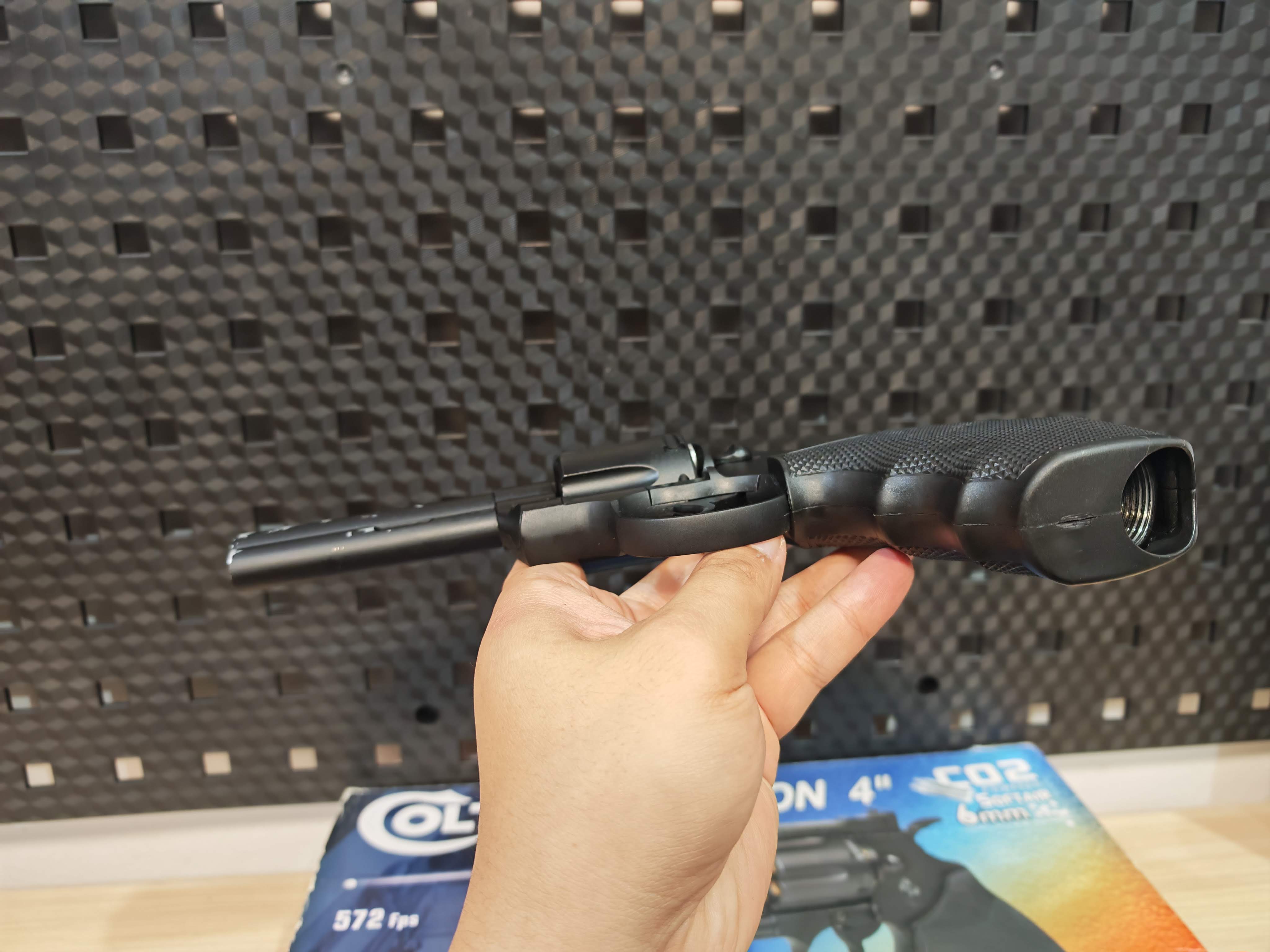 Python Full Metal .357 Magnum High Power Airsoft CO2 Revolver by Cybergun BB Gun บีบีกัน Airsoft Gun ปืนอัดลม ปืนสั้นแก๊ส มือสอง